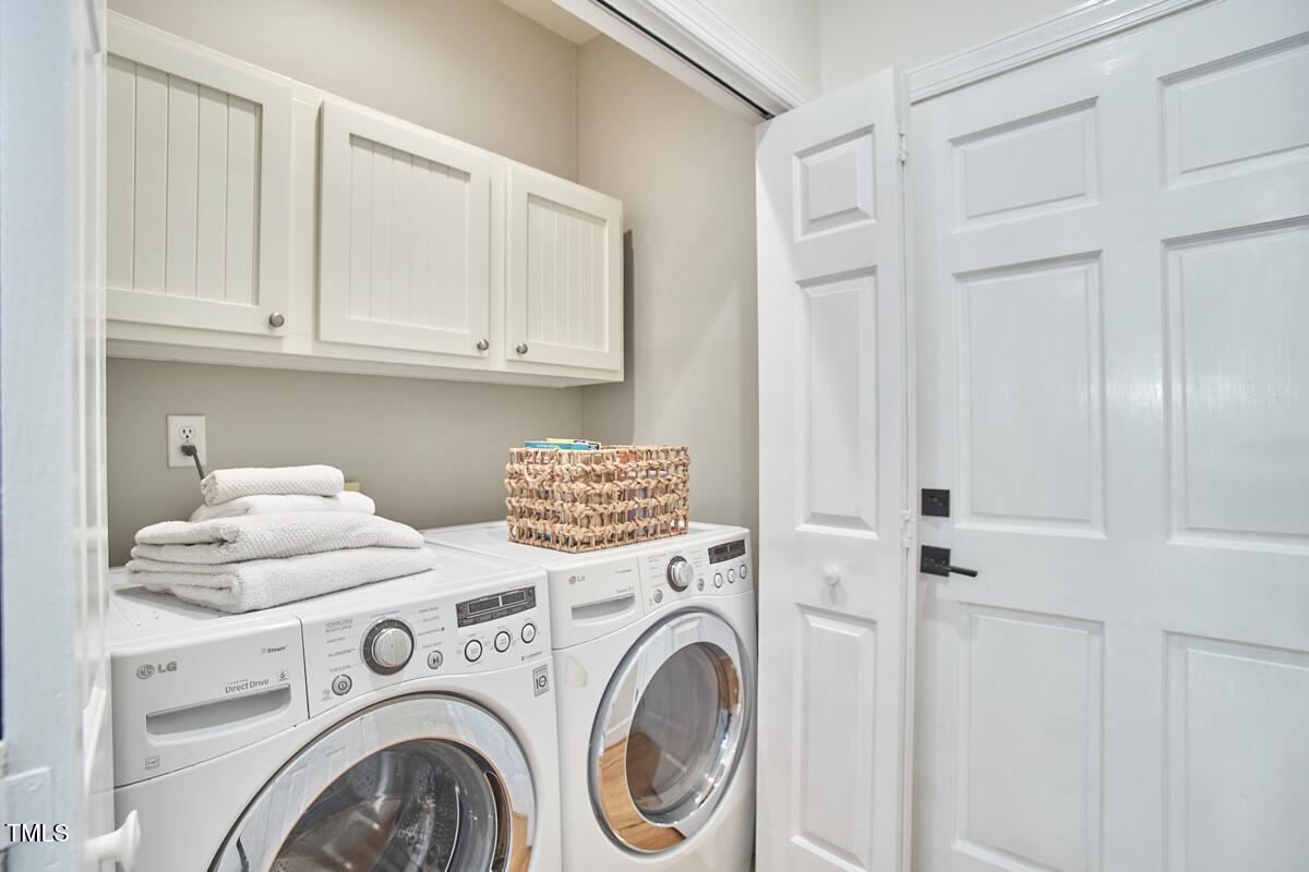 1203 Queensbury Circle