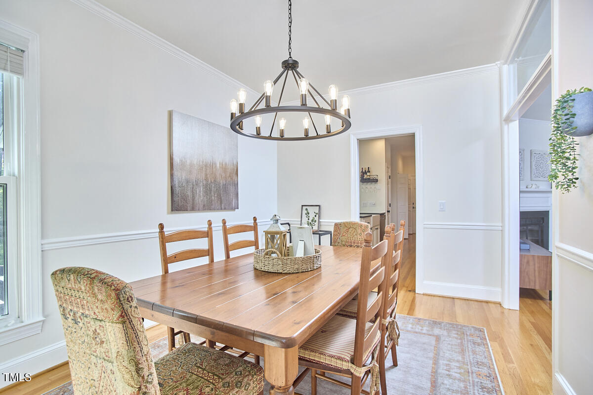 1203 Queensbury Circle