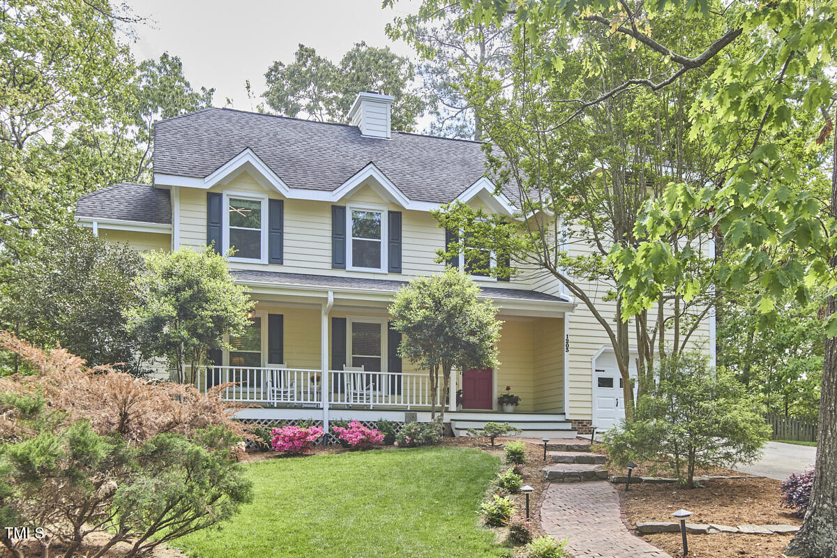 1203 Queensbury Circle