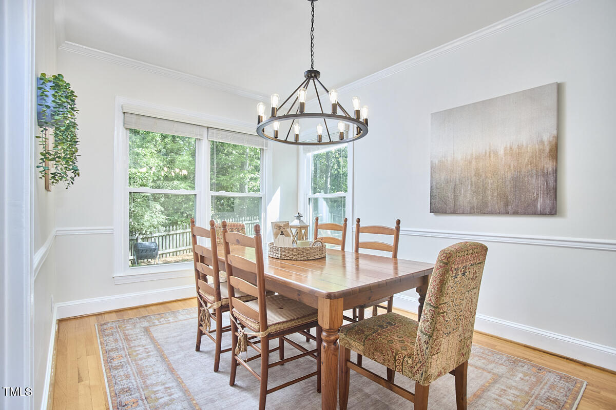 1203 Queensbury Circle