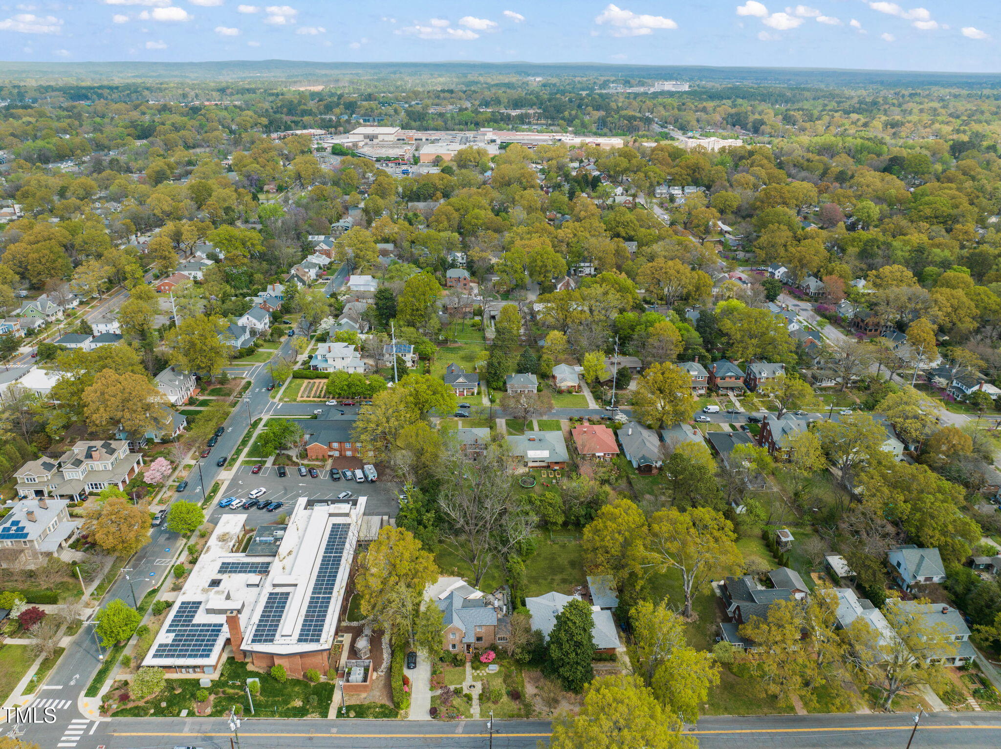 1024 W Markham Avenue