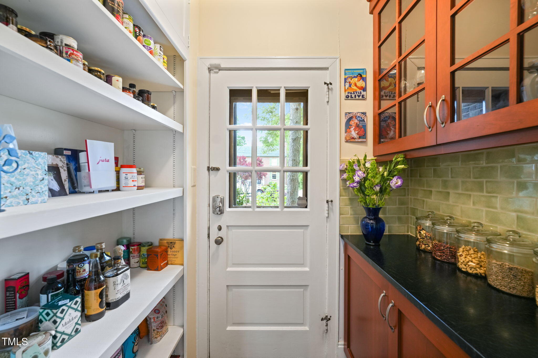 1024 W Markham Avenue