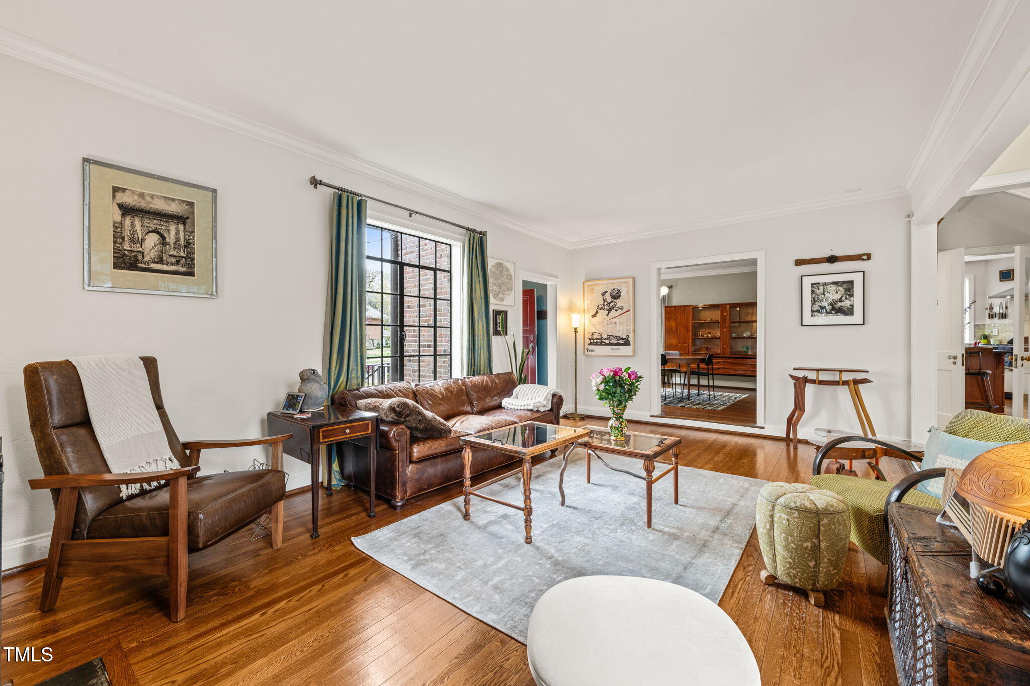 1024 W Markham Avenue