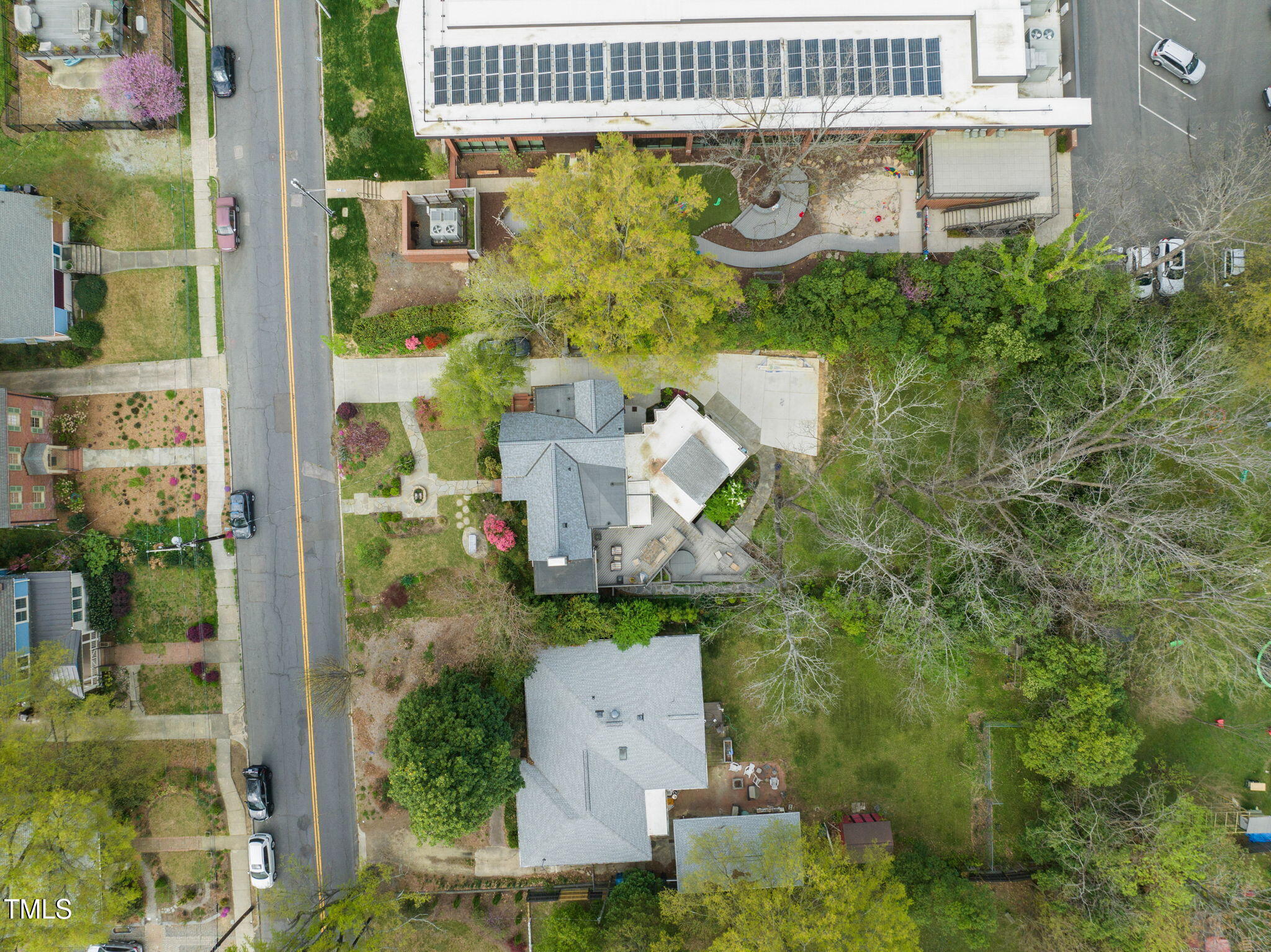 1024 W Markham Avenue