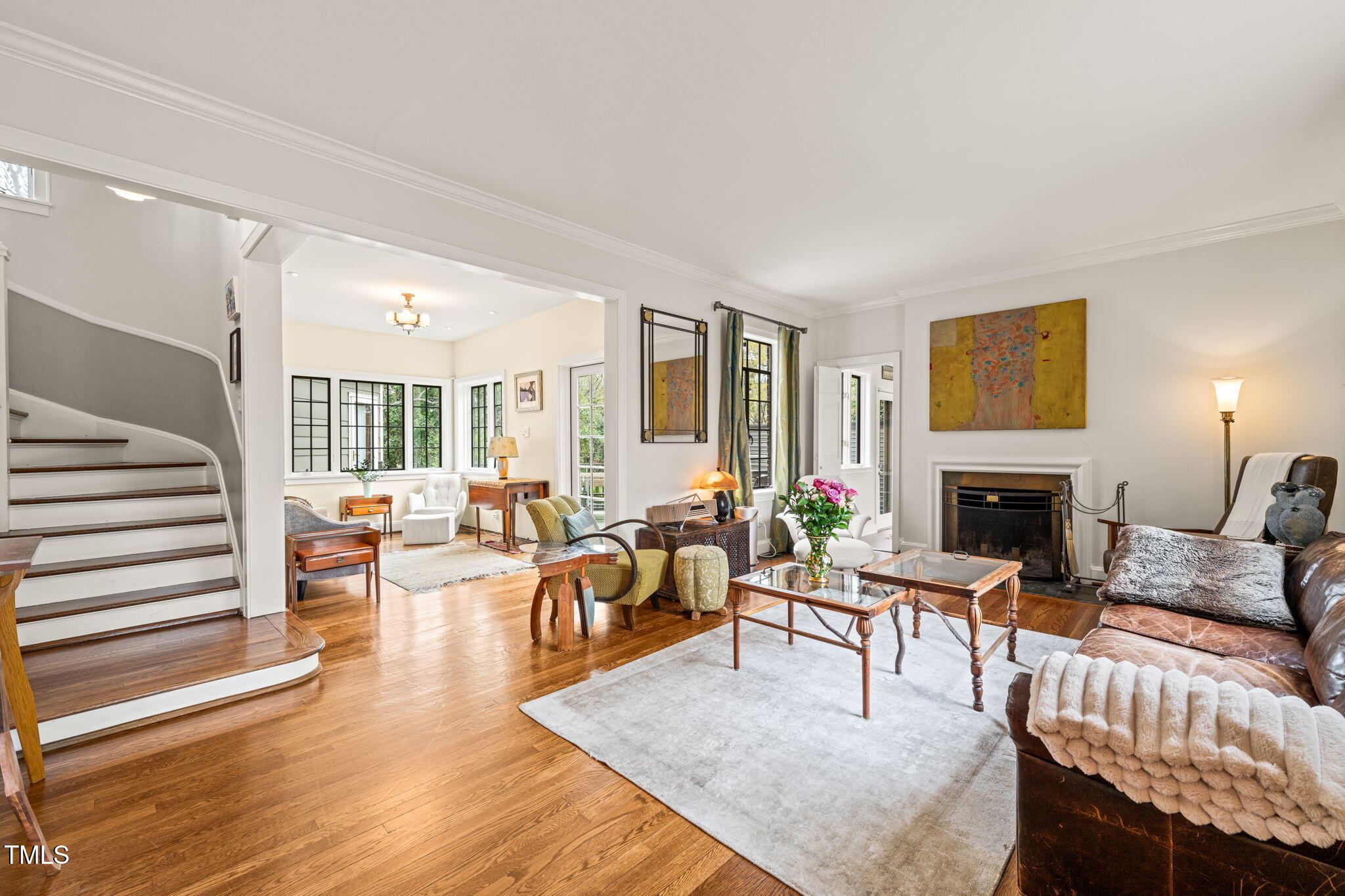 1024 W Markham Avenue