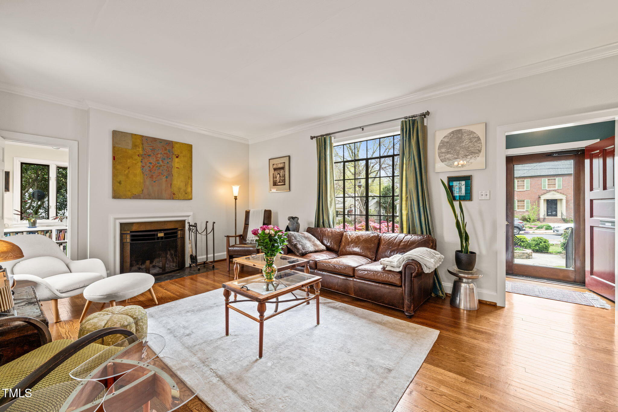 1024 W Markham Avenue