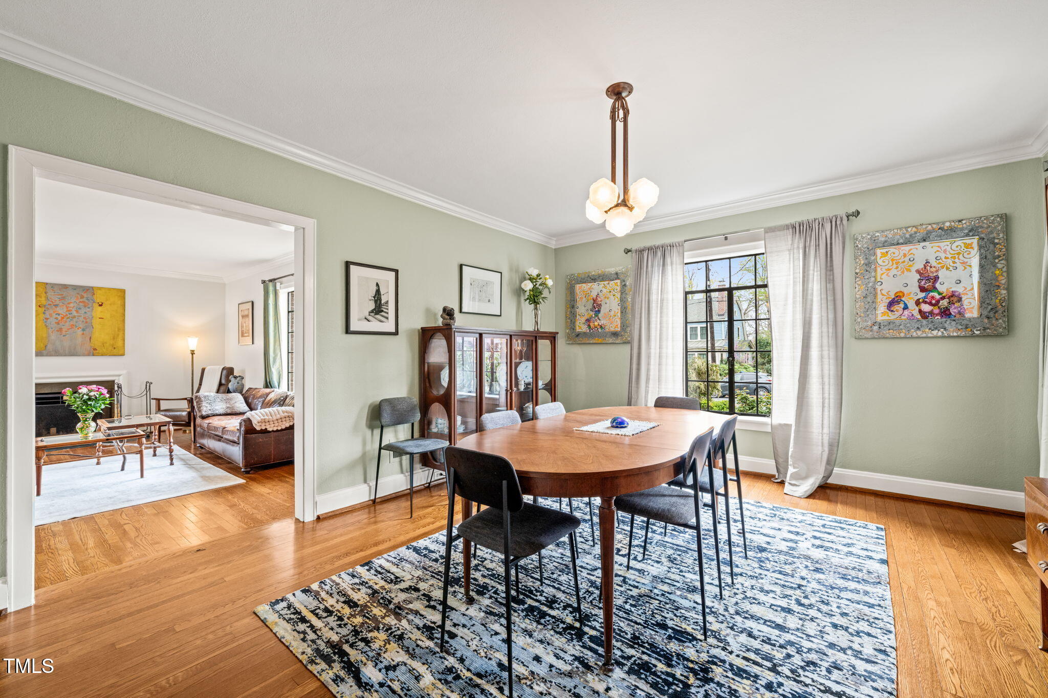 1024 W Markham Avenue