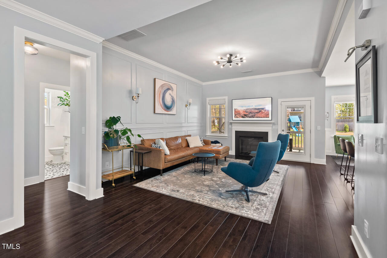 1427 Bungalow Avenue