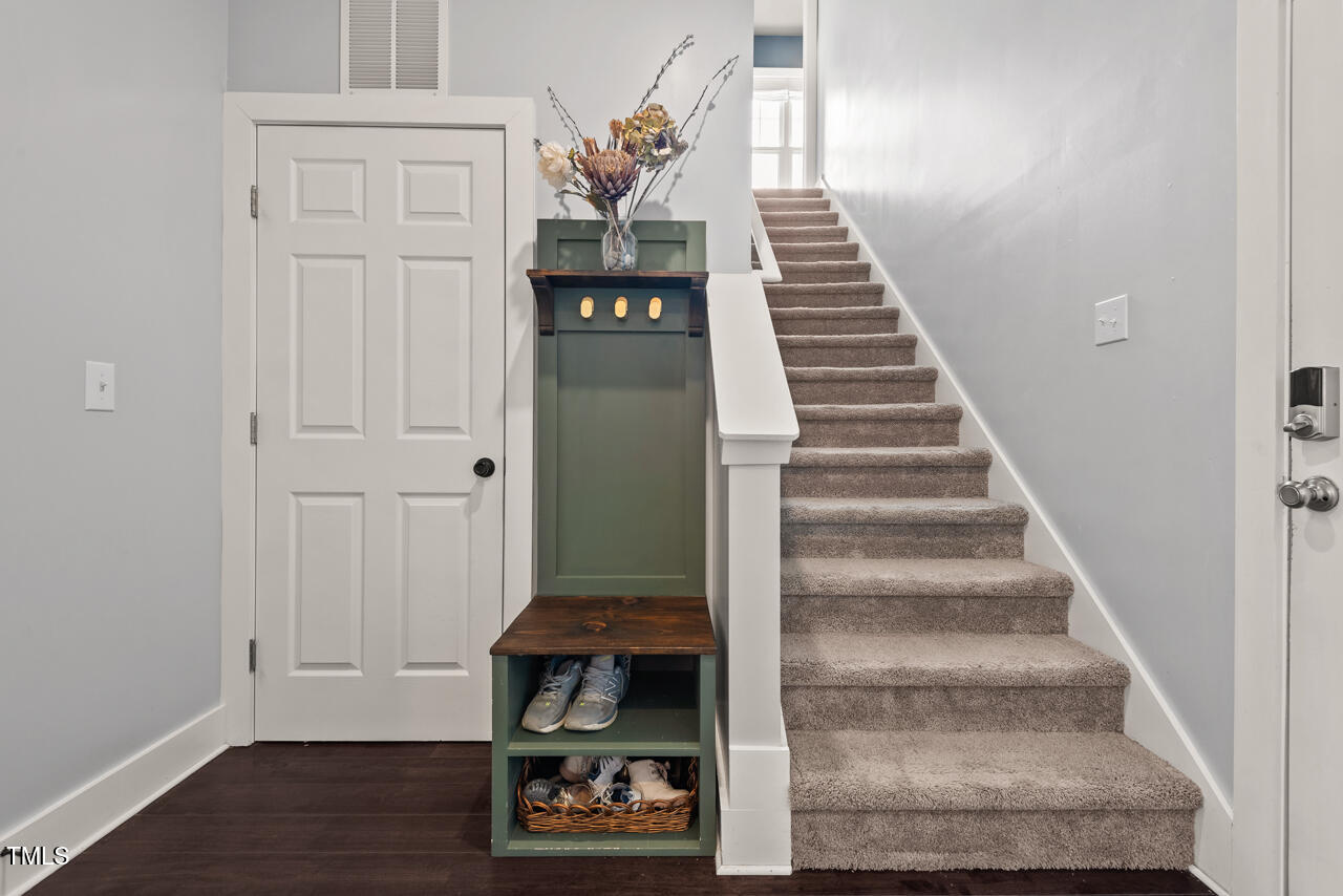 1427 Bungalow Avenue