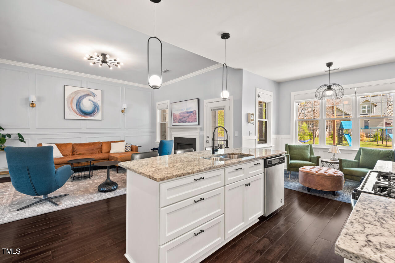 1427 Bungalow Avenue