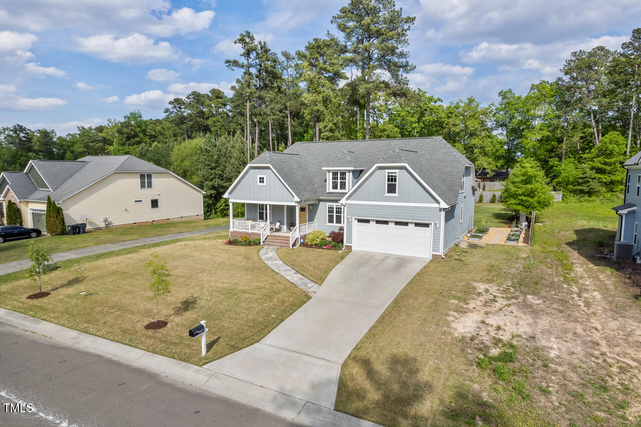 1427 Bungalow Avenue