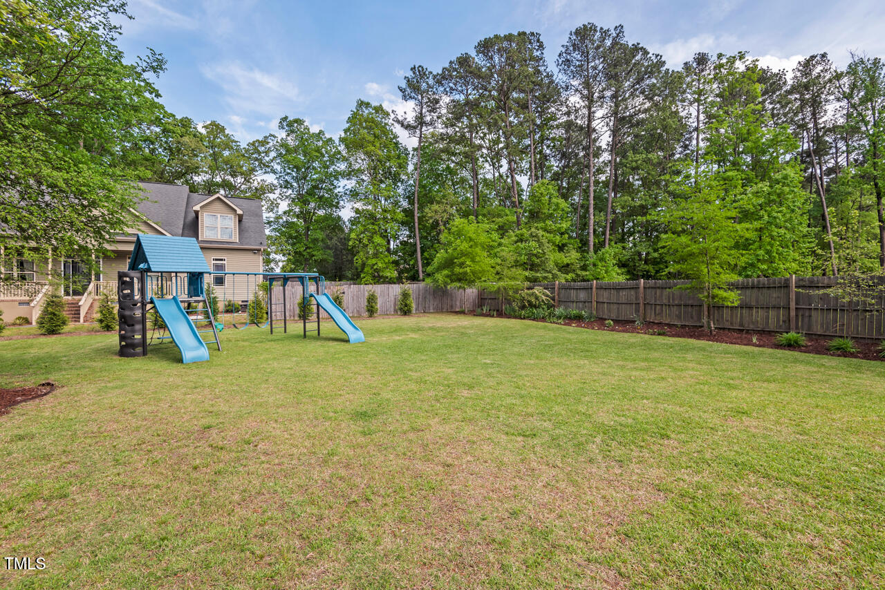 1427 Bungalow Avenue