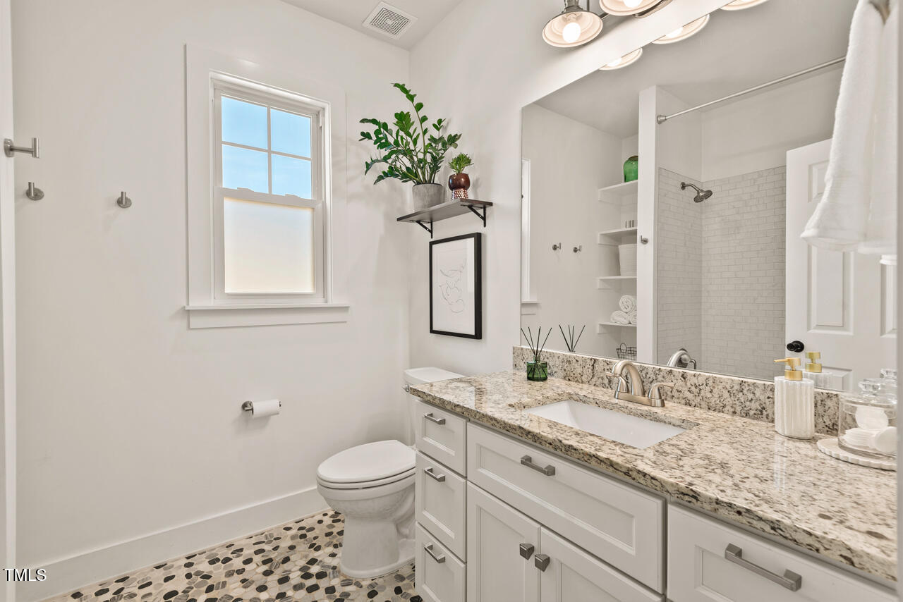 1427 Bungalow Avenue