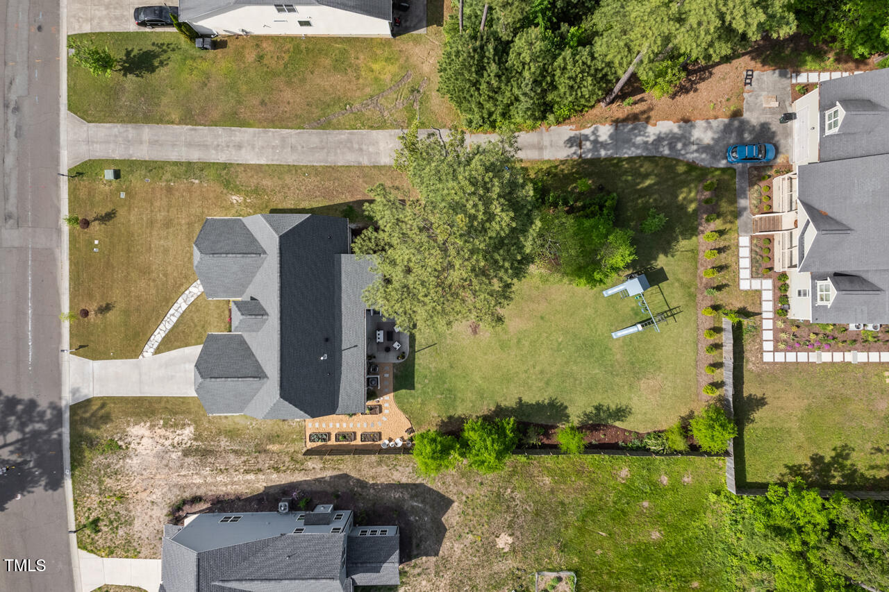 1427 Bungalow Avenue