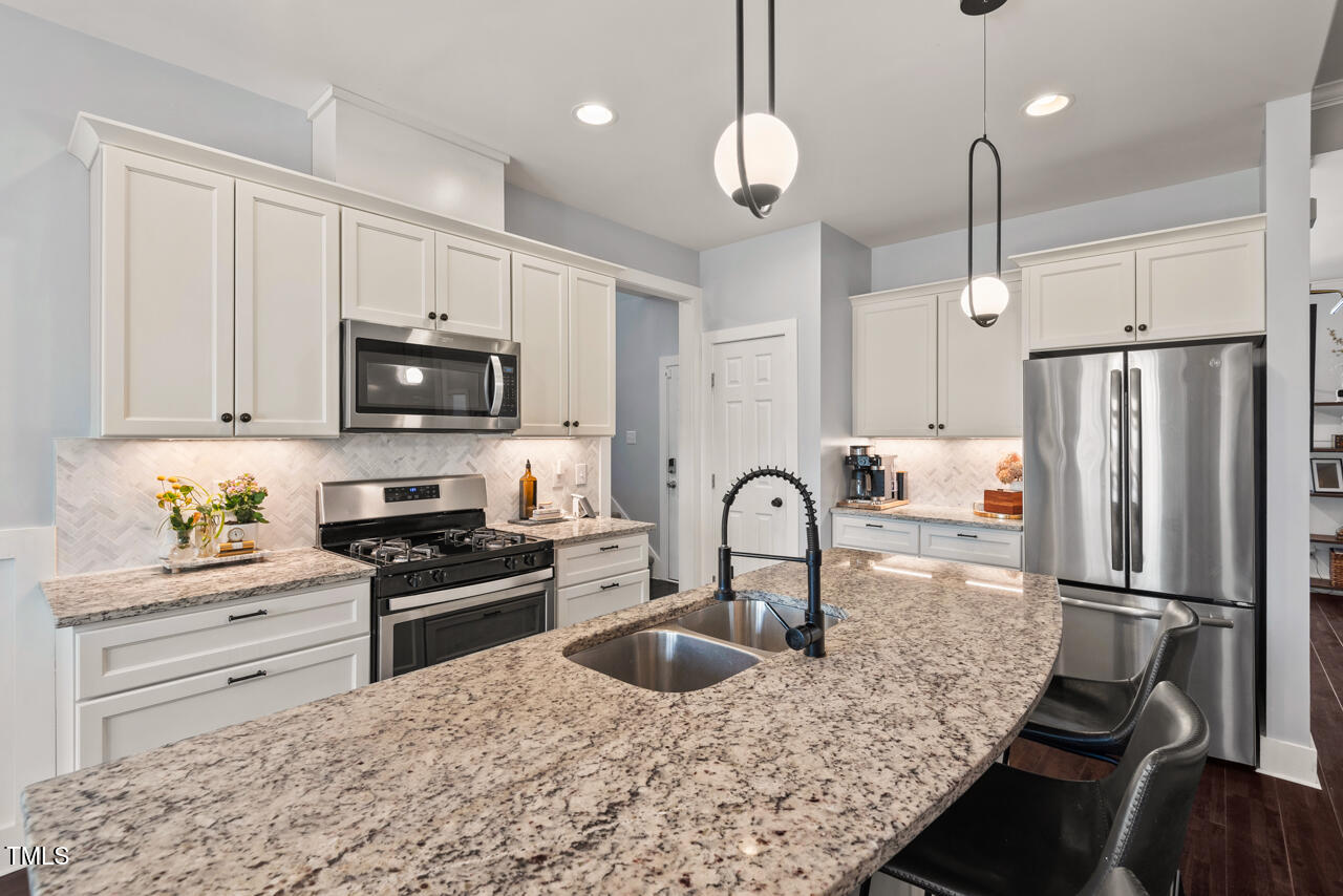 1427 Bungalow Avenue