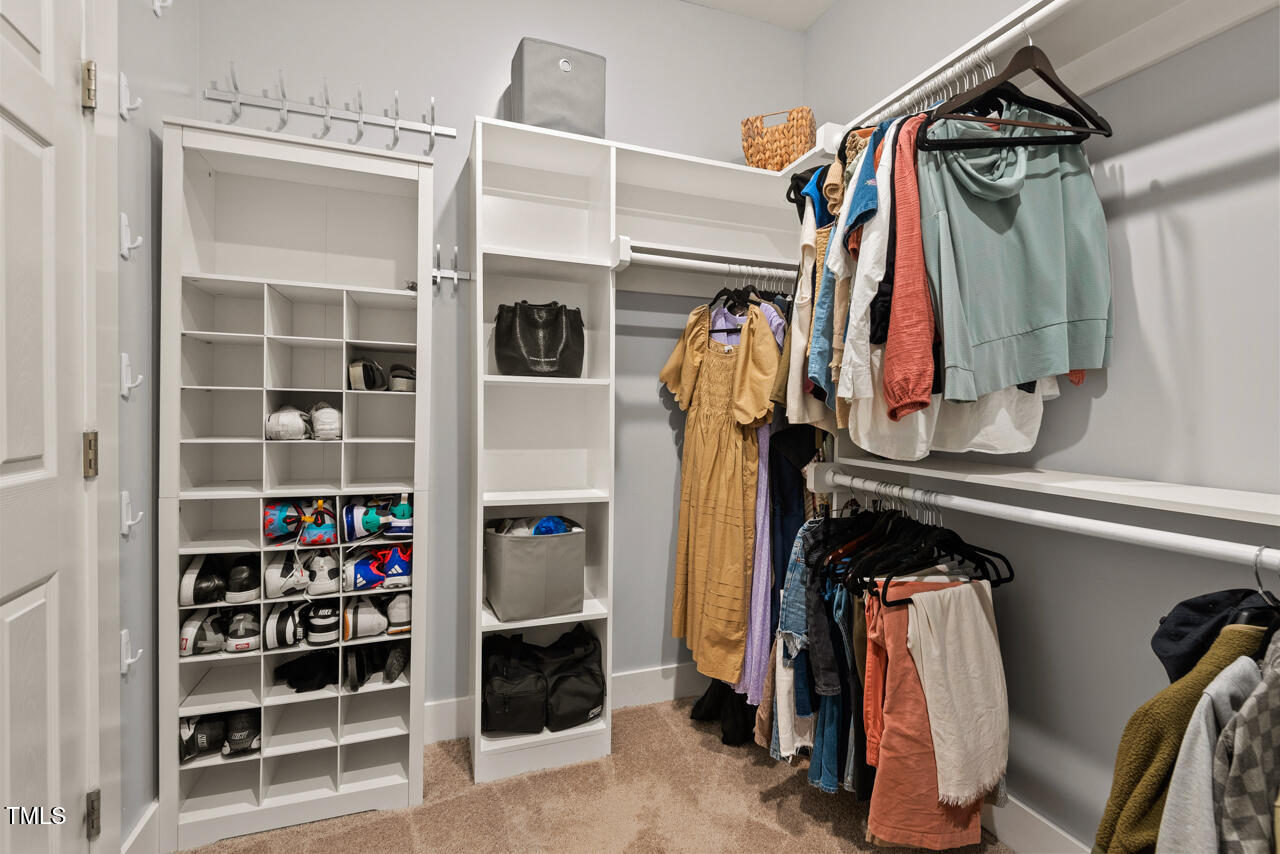 1427 Bungalow Avenue