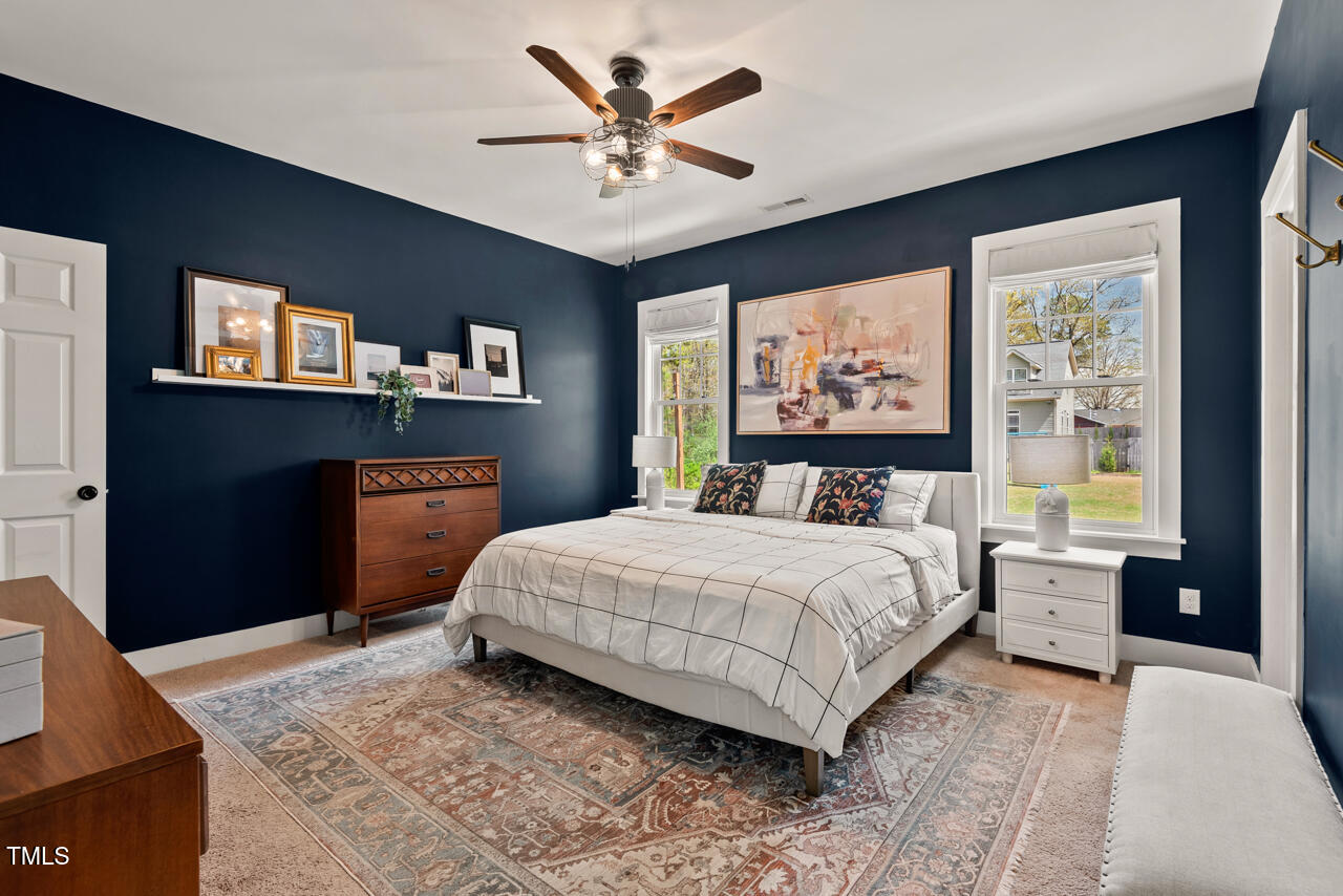 1427 Bungalow Avenue