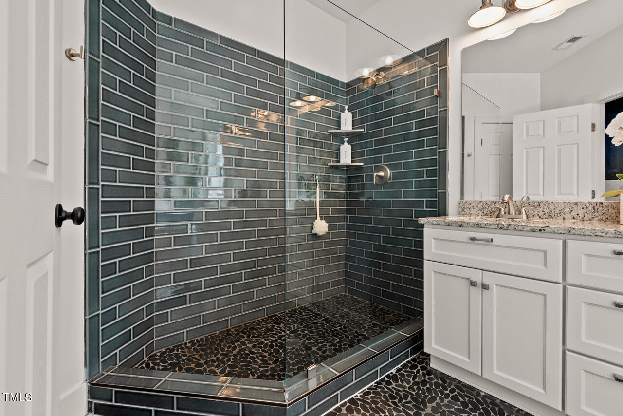 1427 Bungalow Avenue