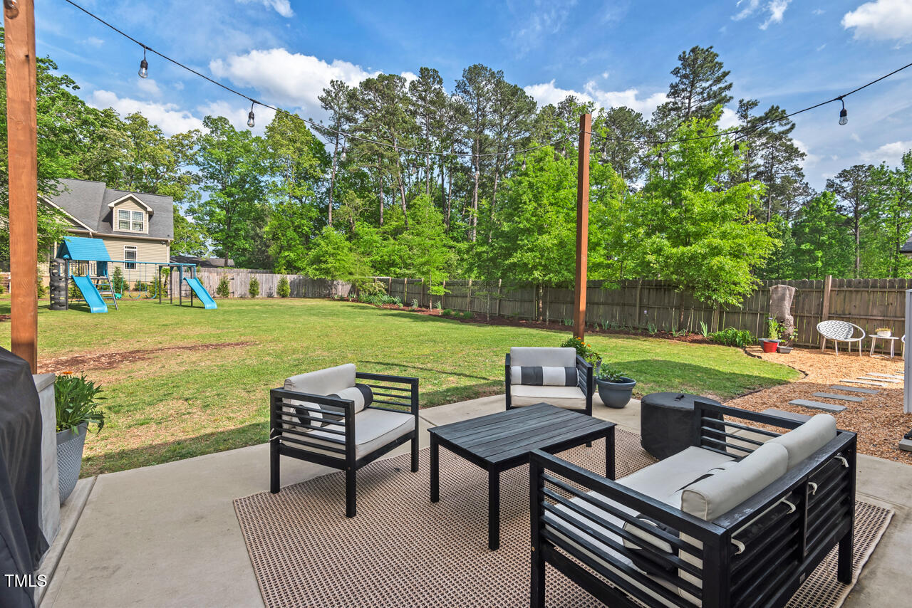 1427 Bungalow Avenue