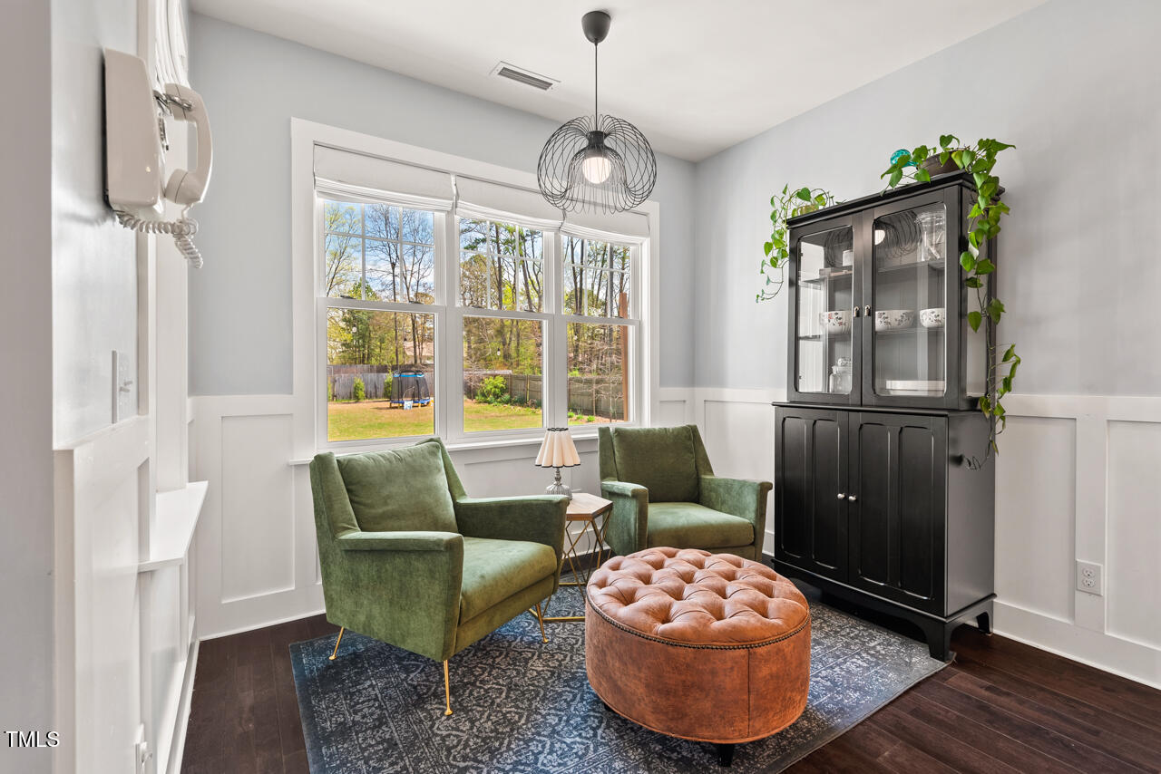 1427 Bungalow Avenue