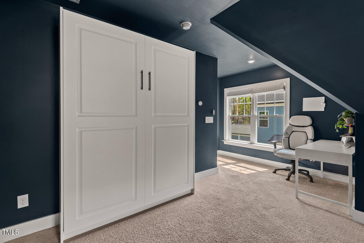 1427 Bungalow Avenue