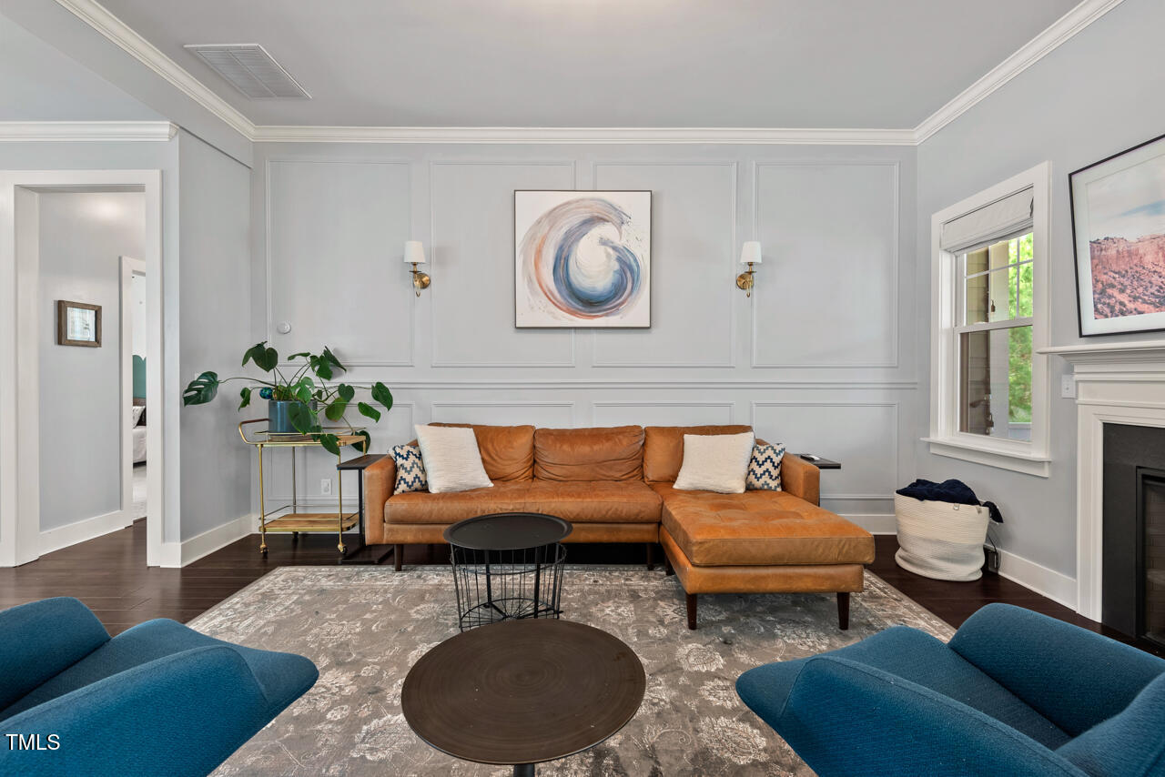 1427 Bungalow Avenue