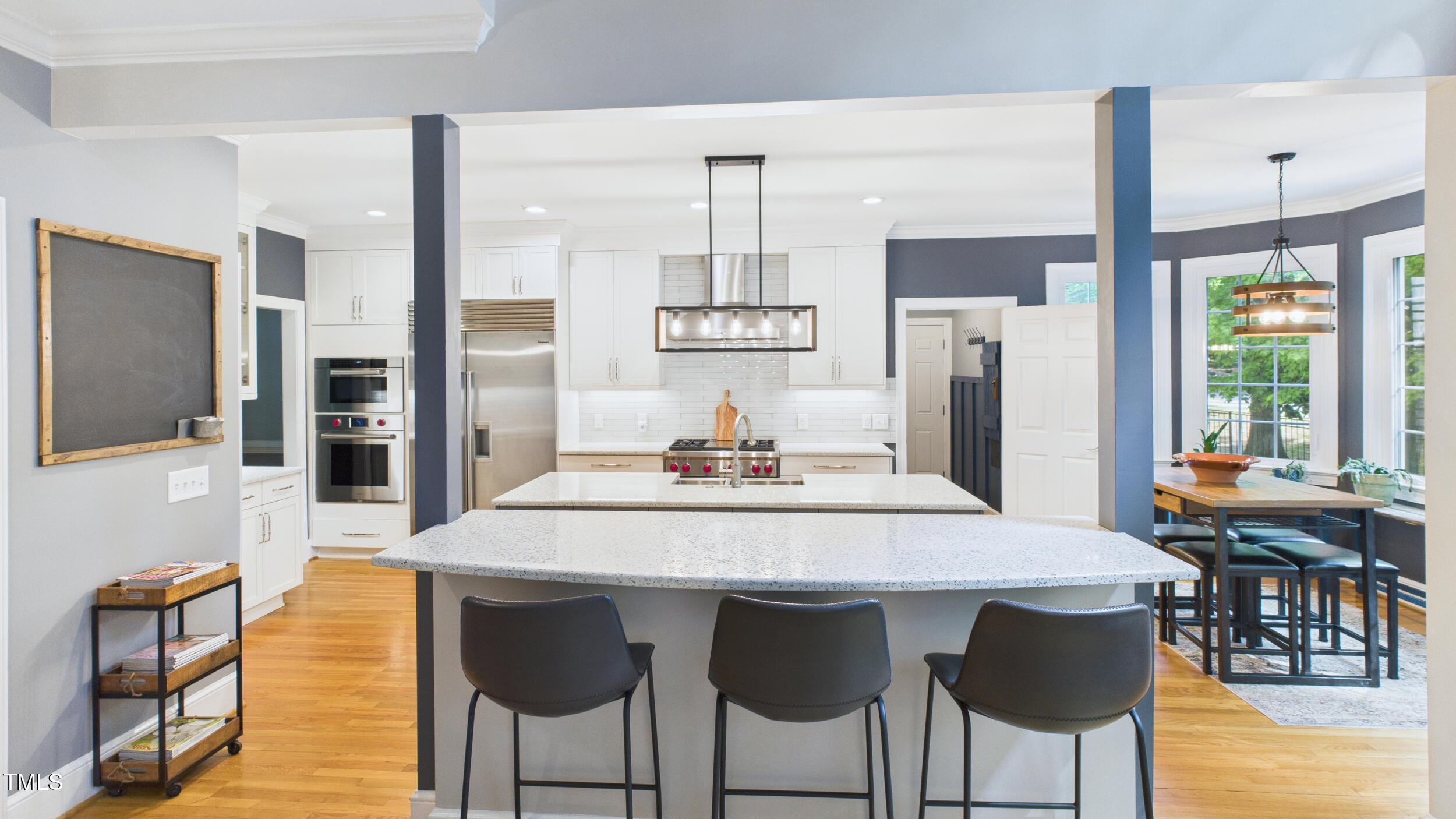 201 Johnstone Ct Court