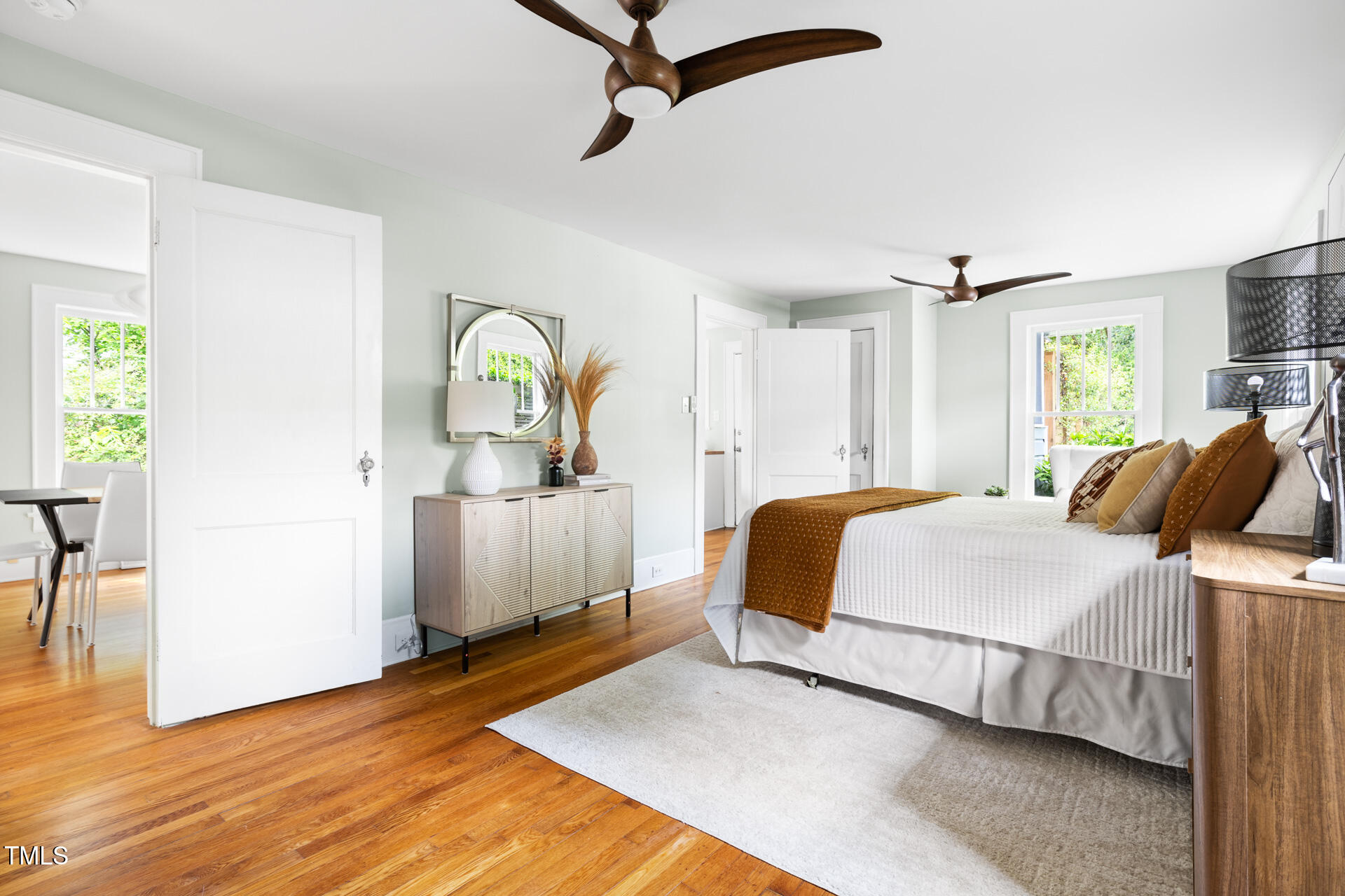 107 E Hammond Street