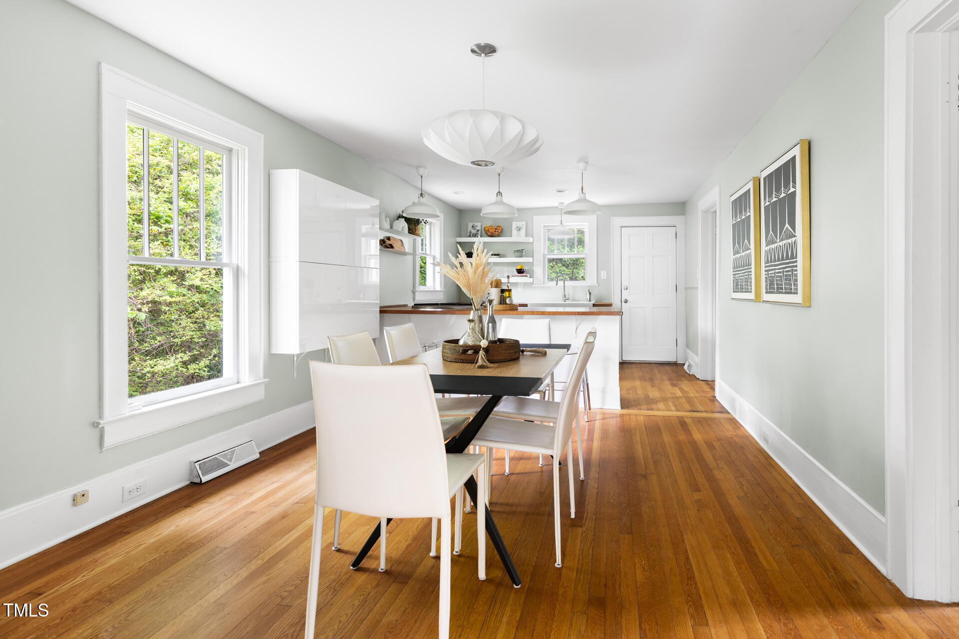 107 E Hammond Street