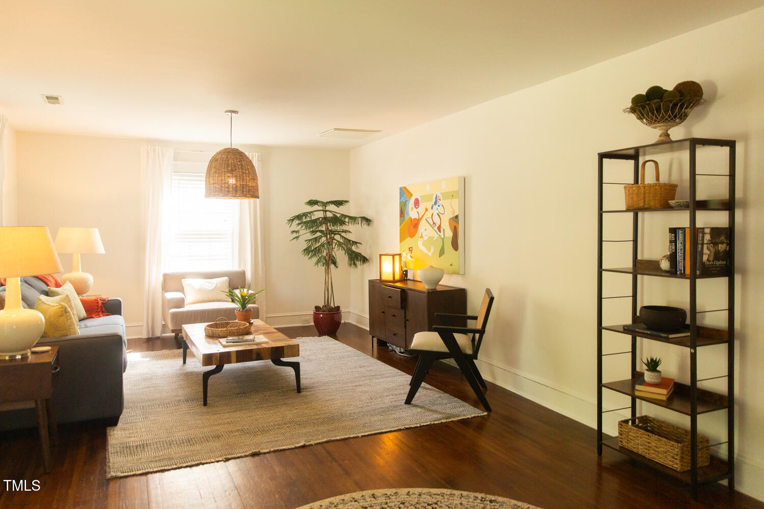 112 E Edgewood Drive