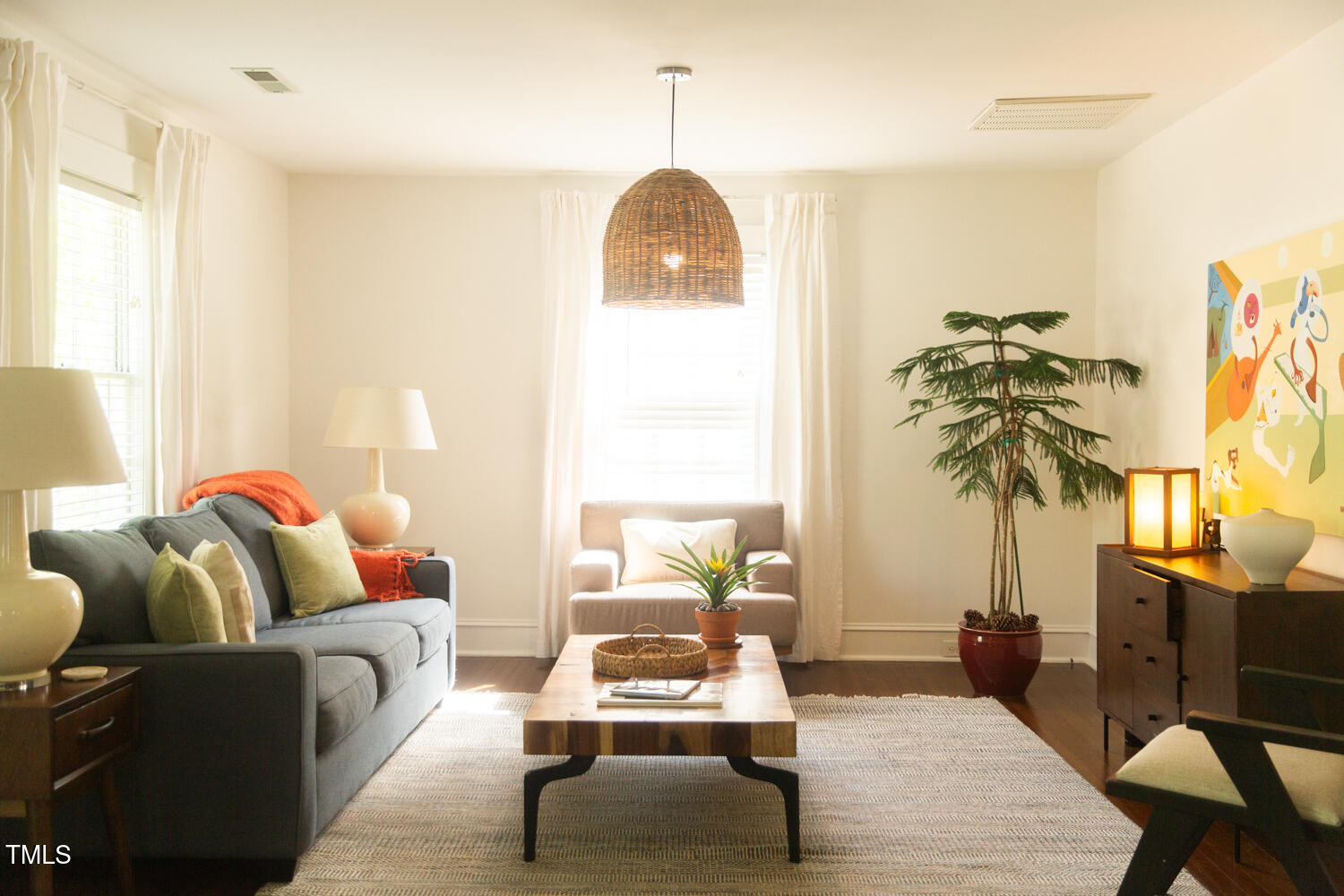 112 E Edgewood Drive