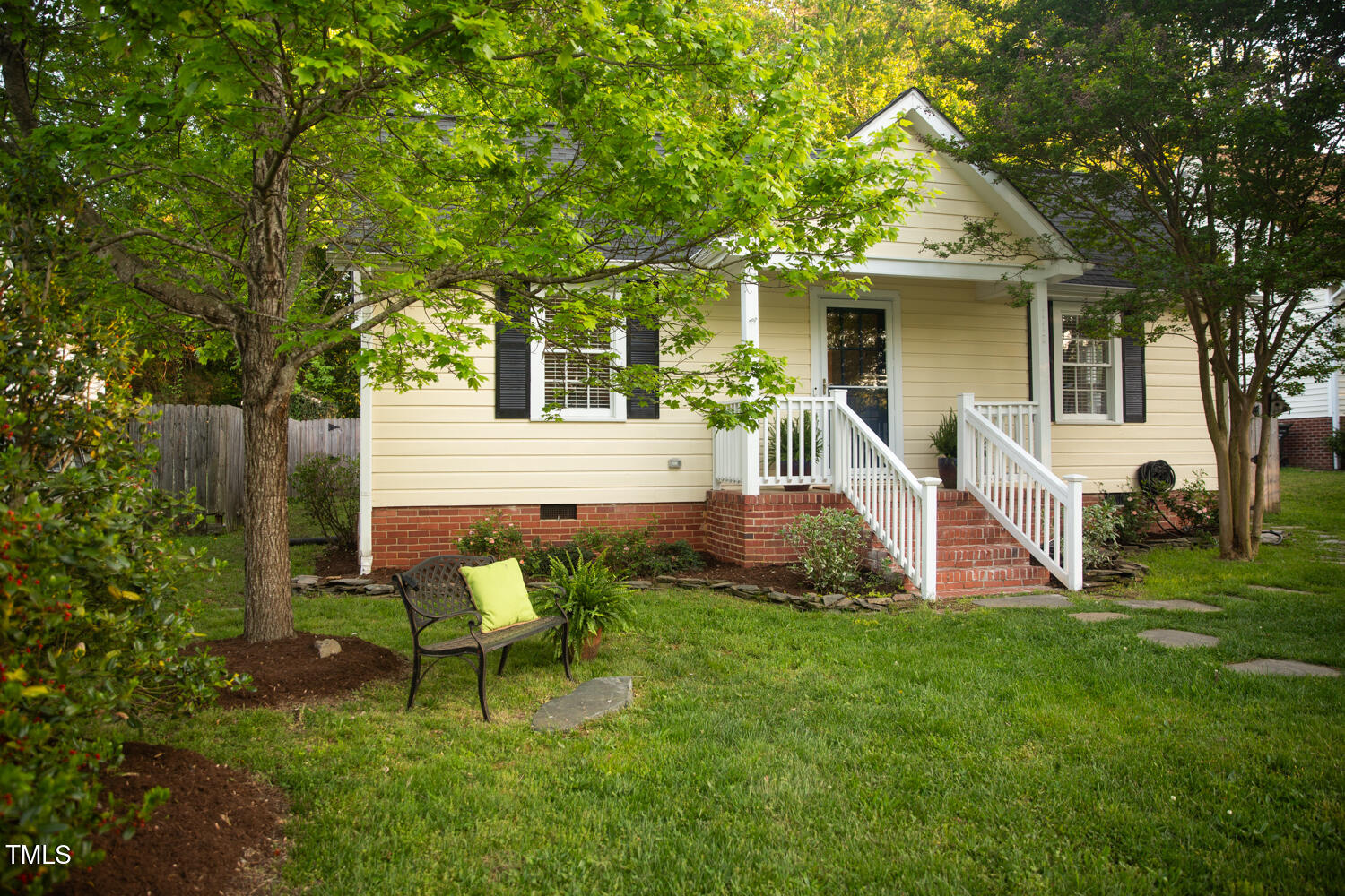 112 E Edgewood Drive