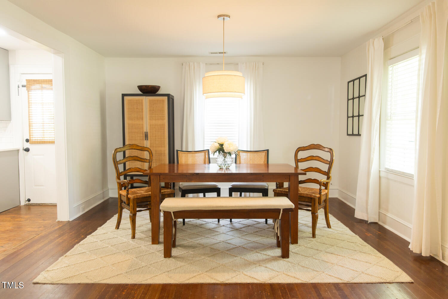 112 E Edgewood Drive