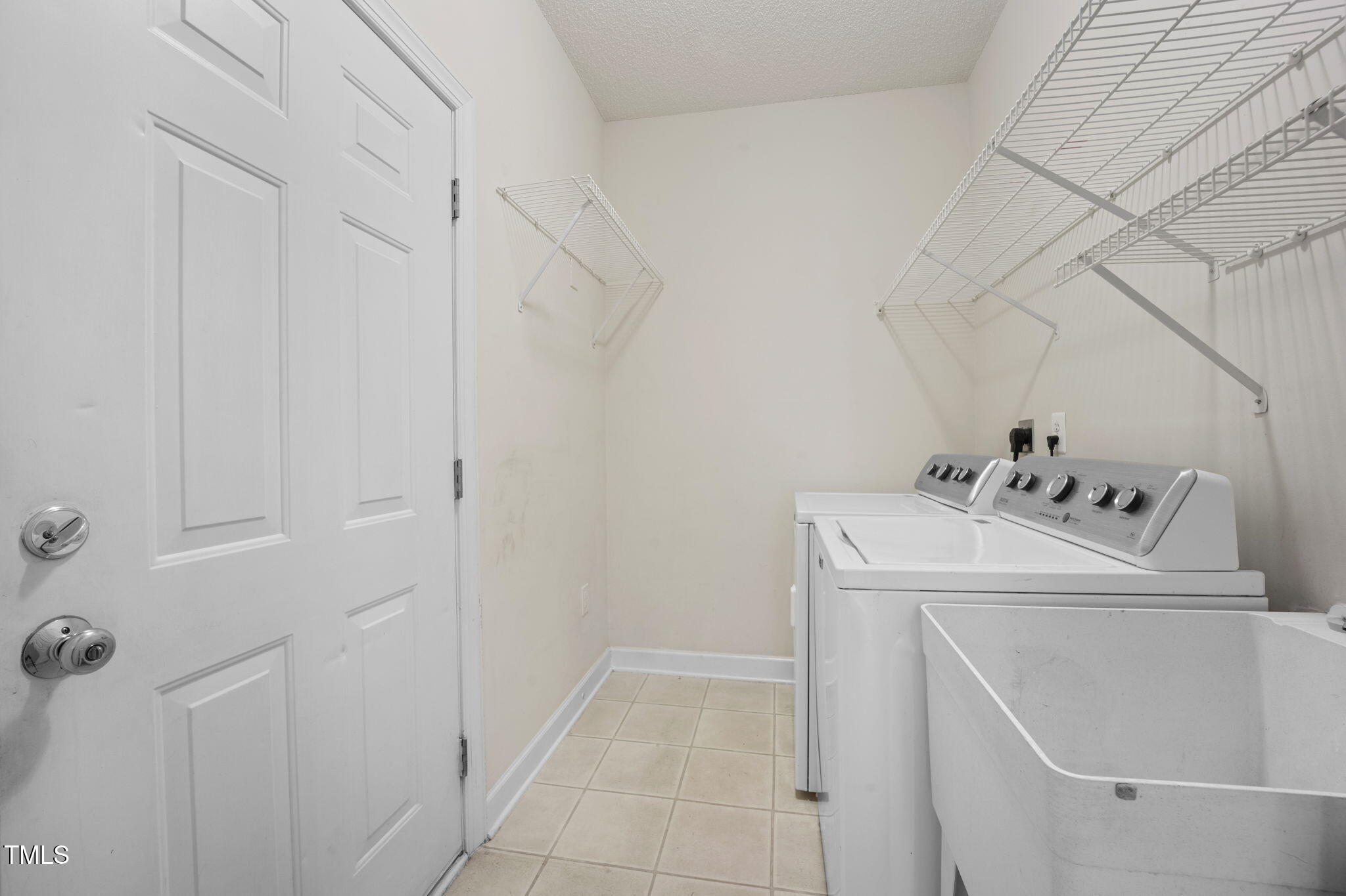 408 Sawgrass Hill Court