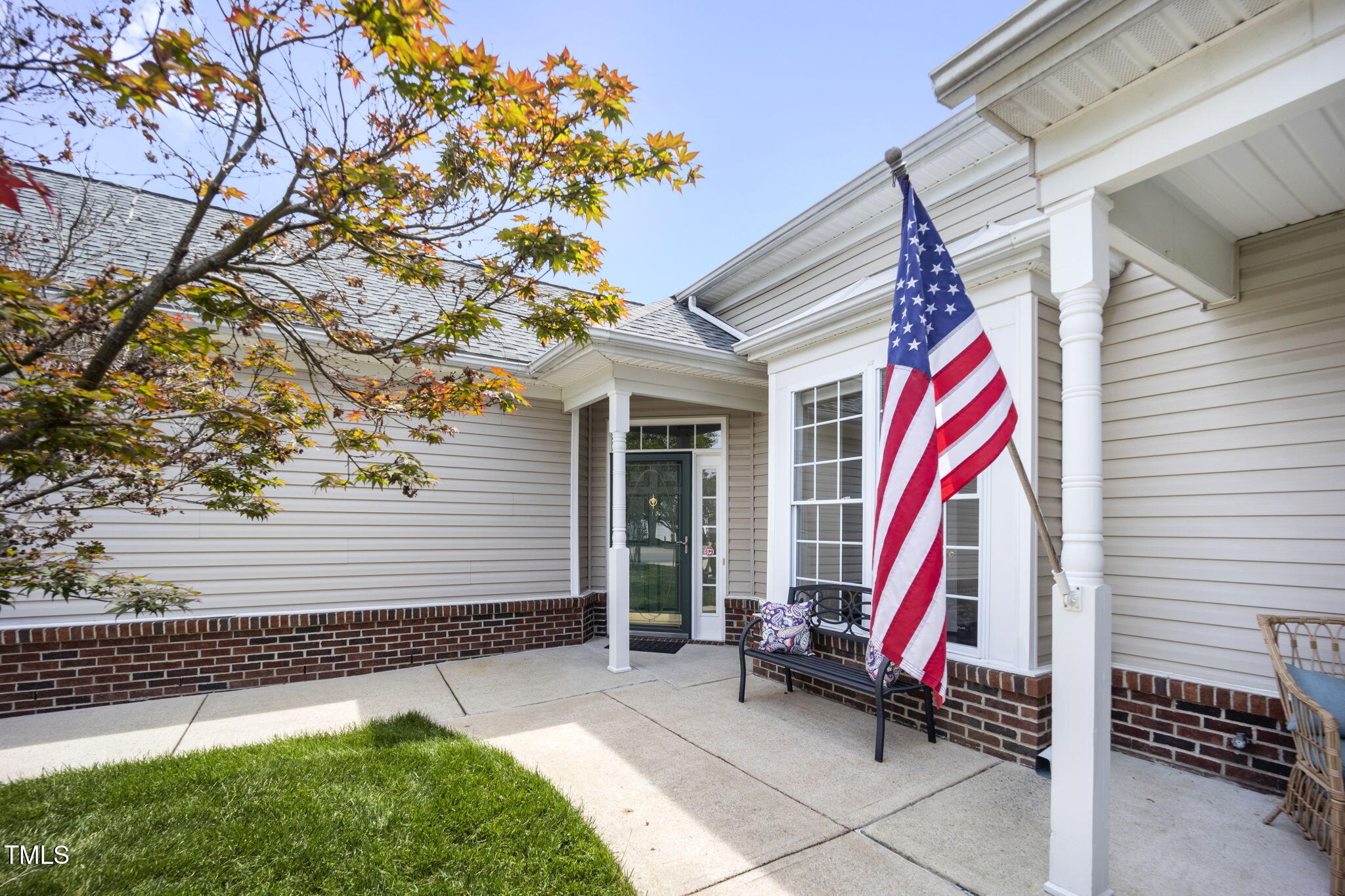 408 Sawgrass Hill Court