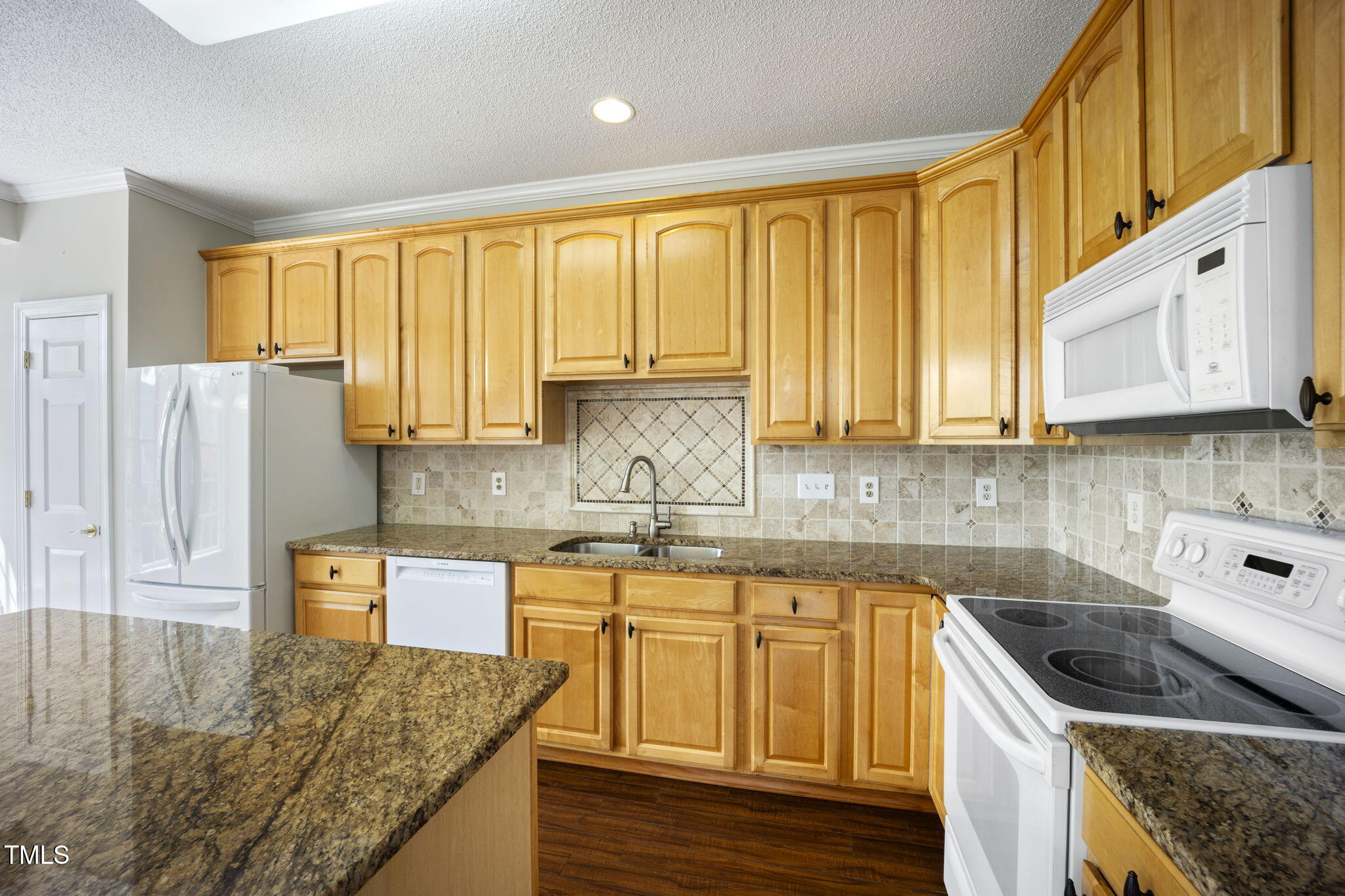 408 Sawgrass Hill Court