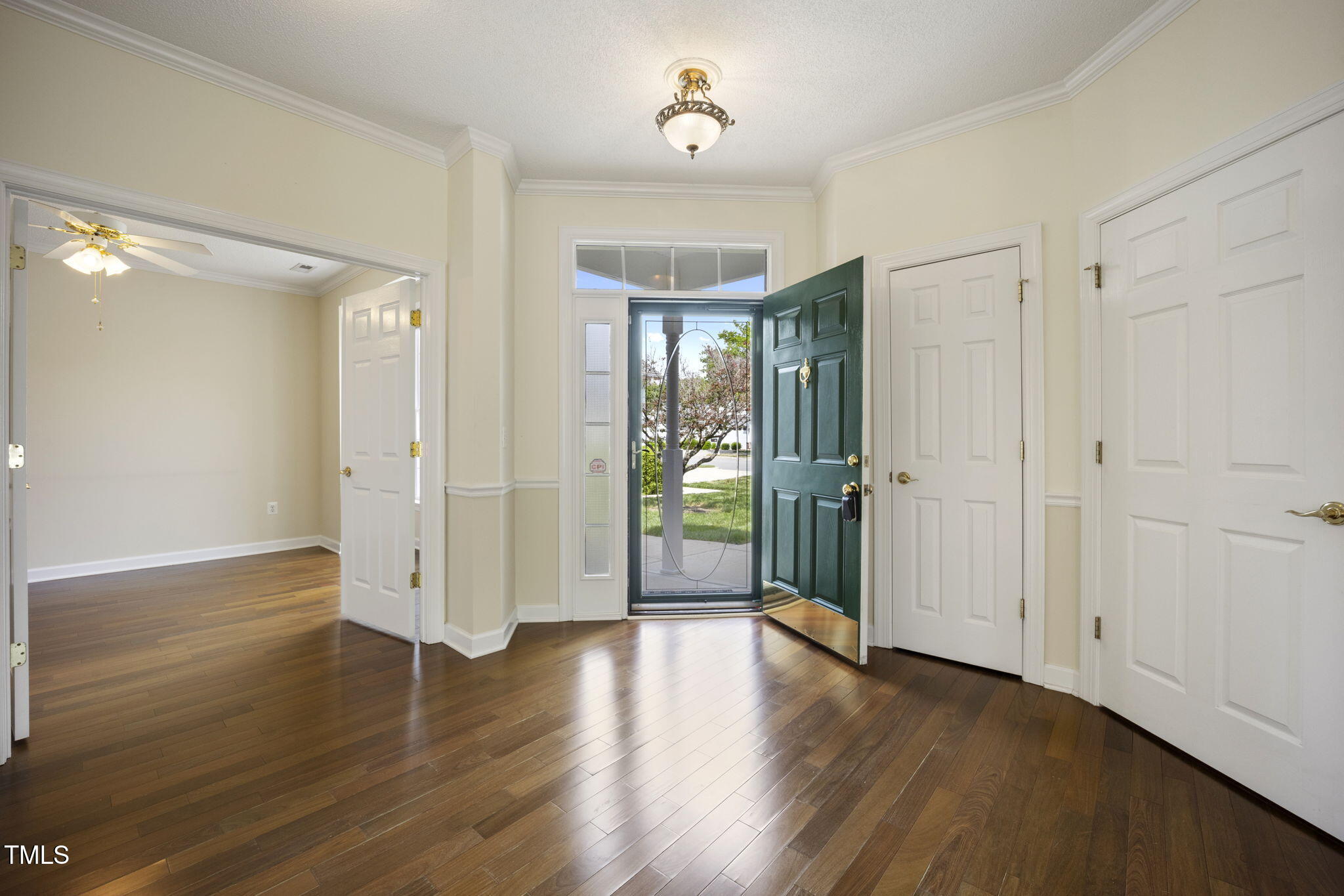 408 Sawgrass Hill Court