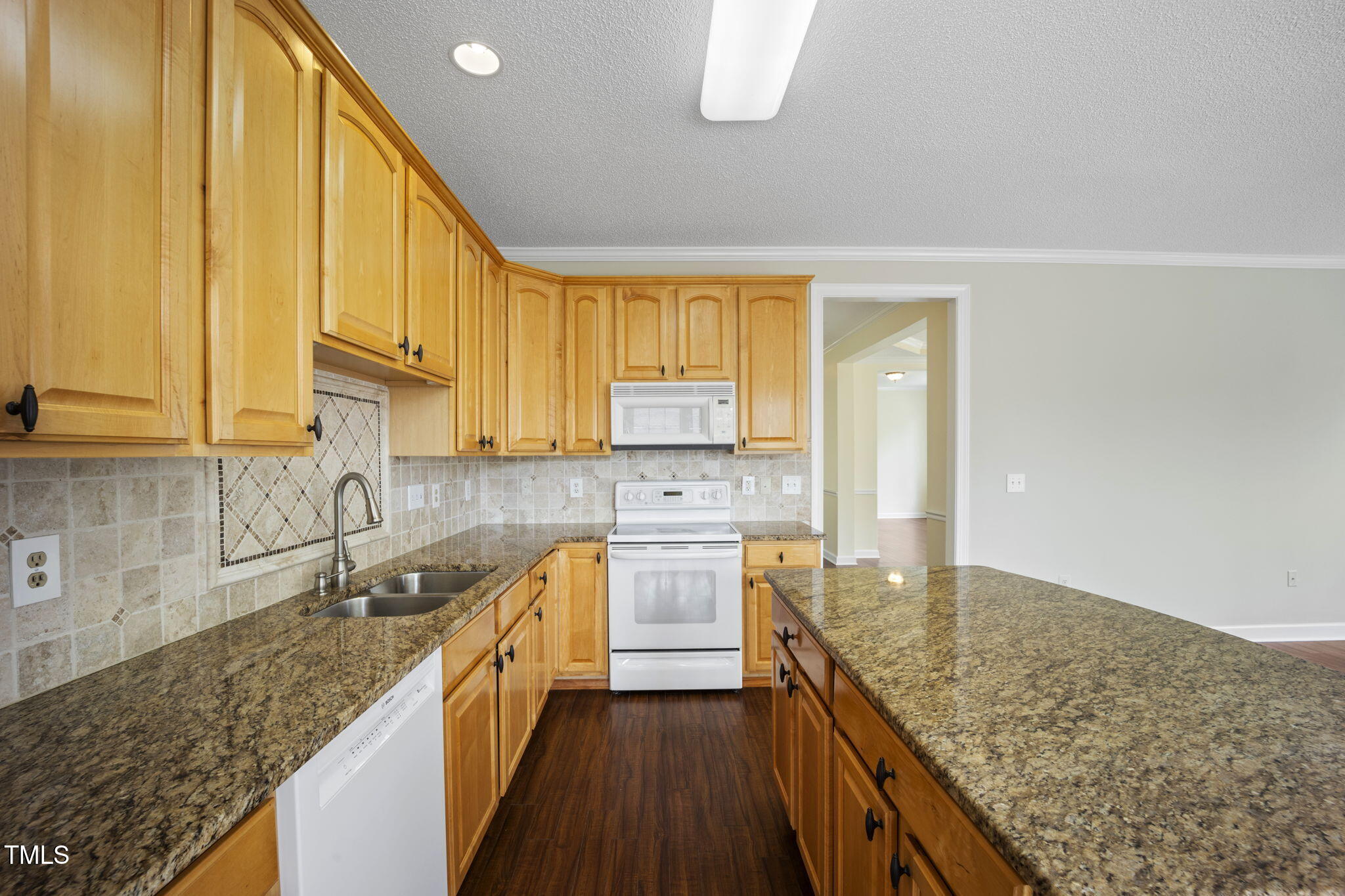 408 Sawgrass Hill Court