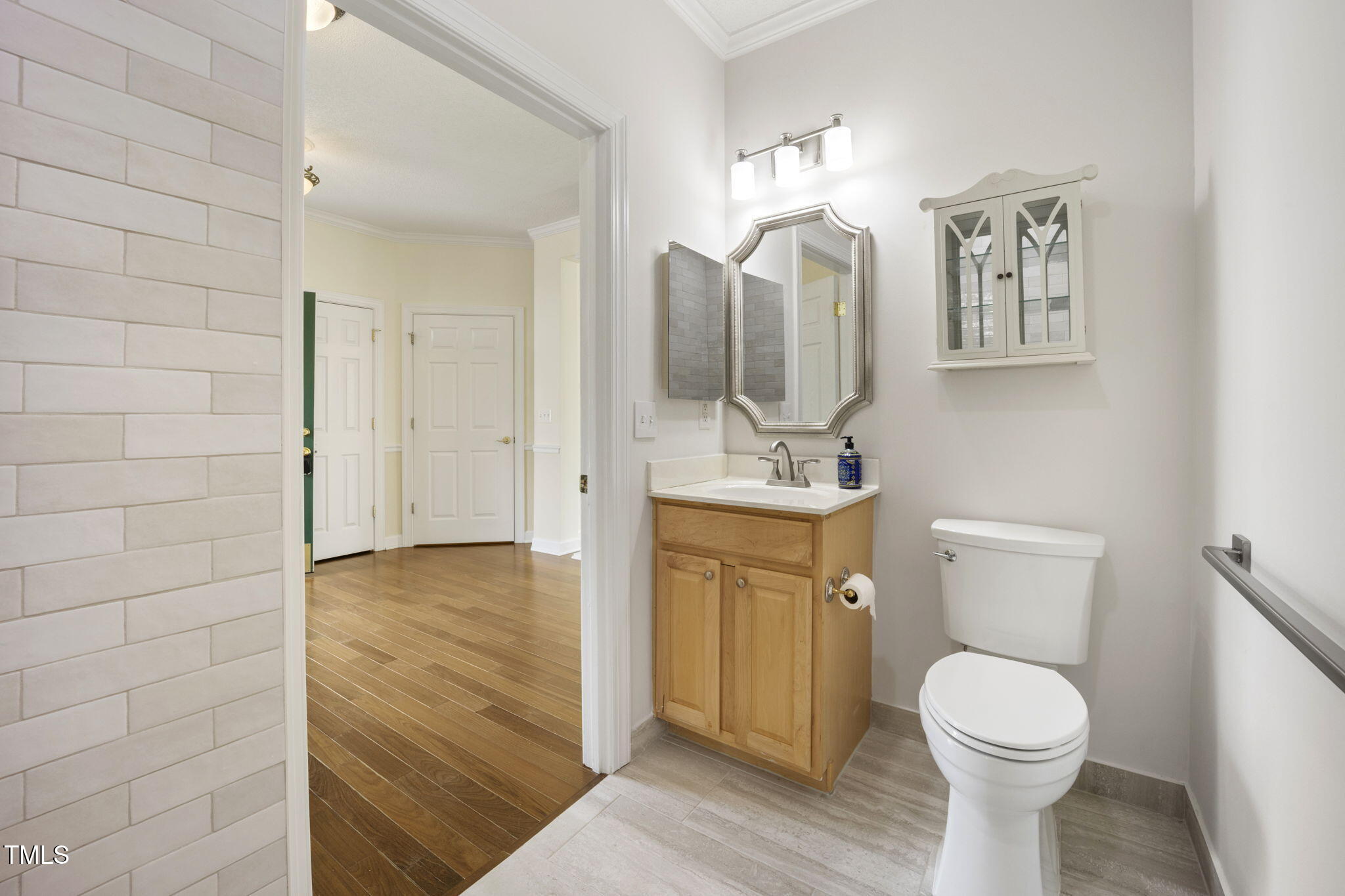 408 Sawgrass Hill Court