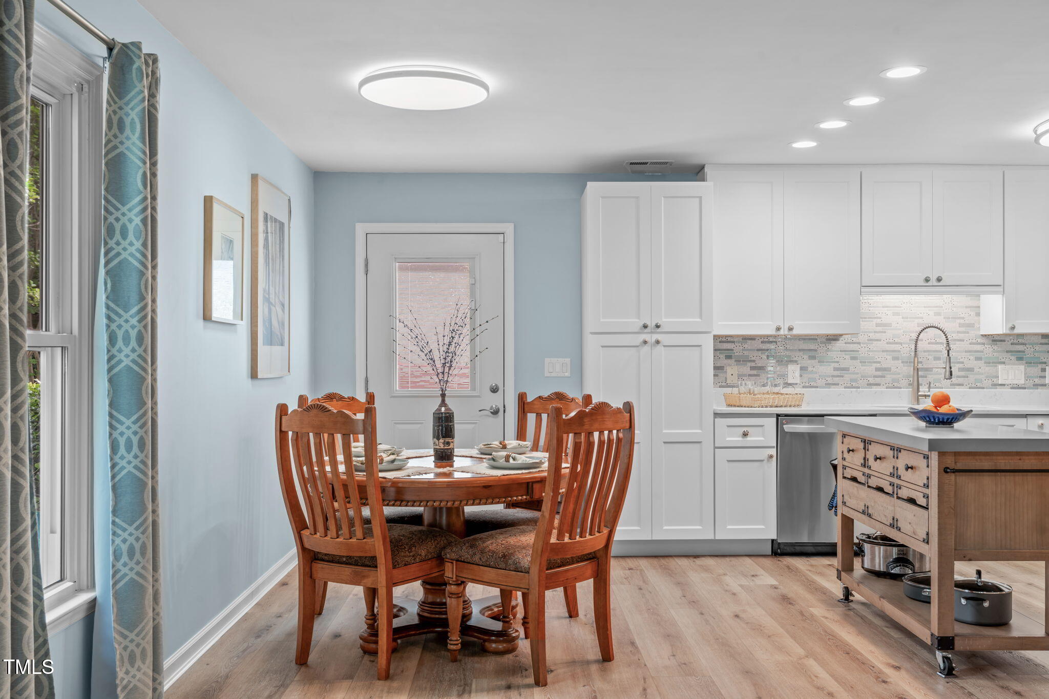 102 Fairgrove Way Way