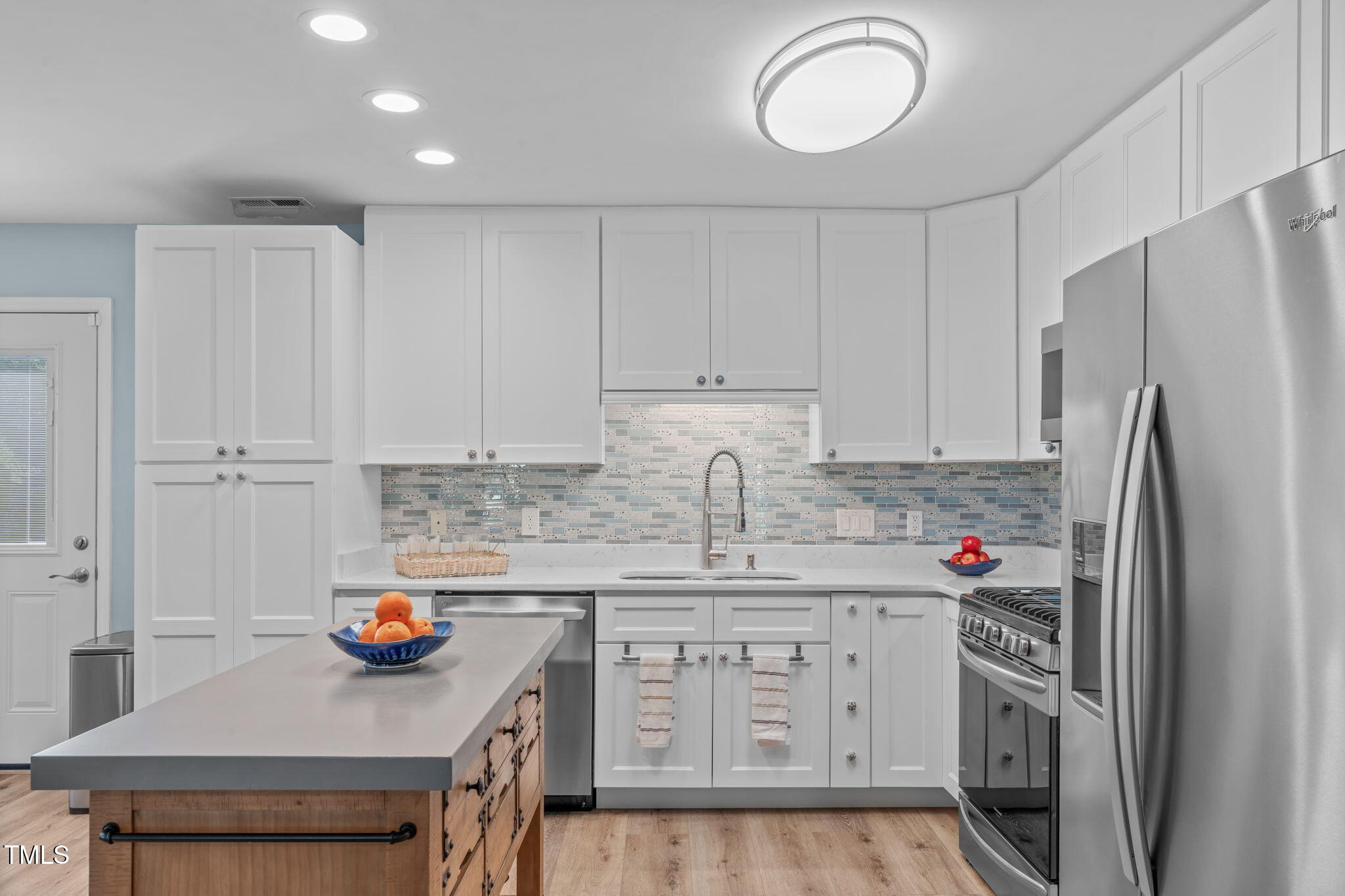 102 Fairgrove Way Way