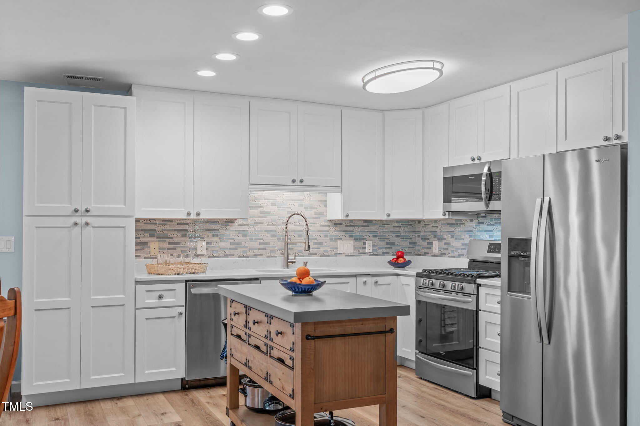 102 Fairgrove Way Way