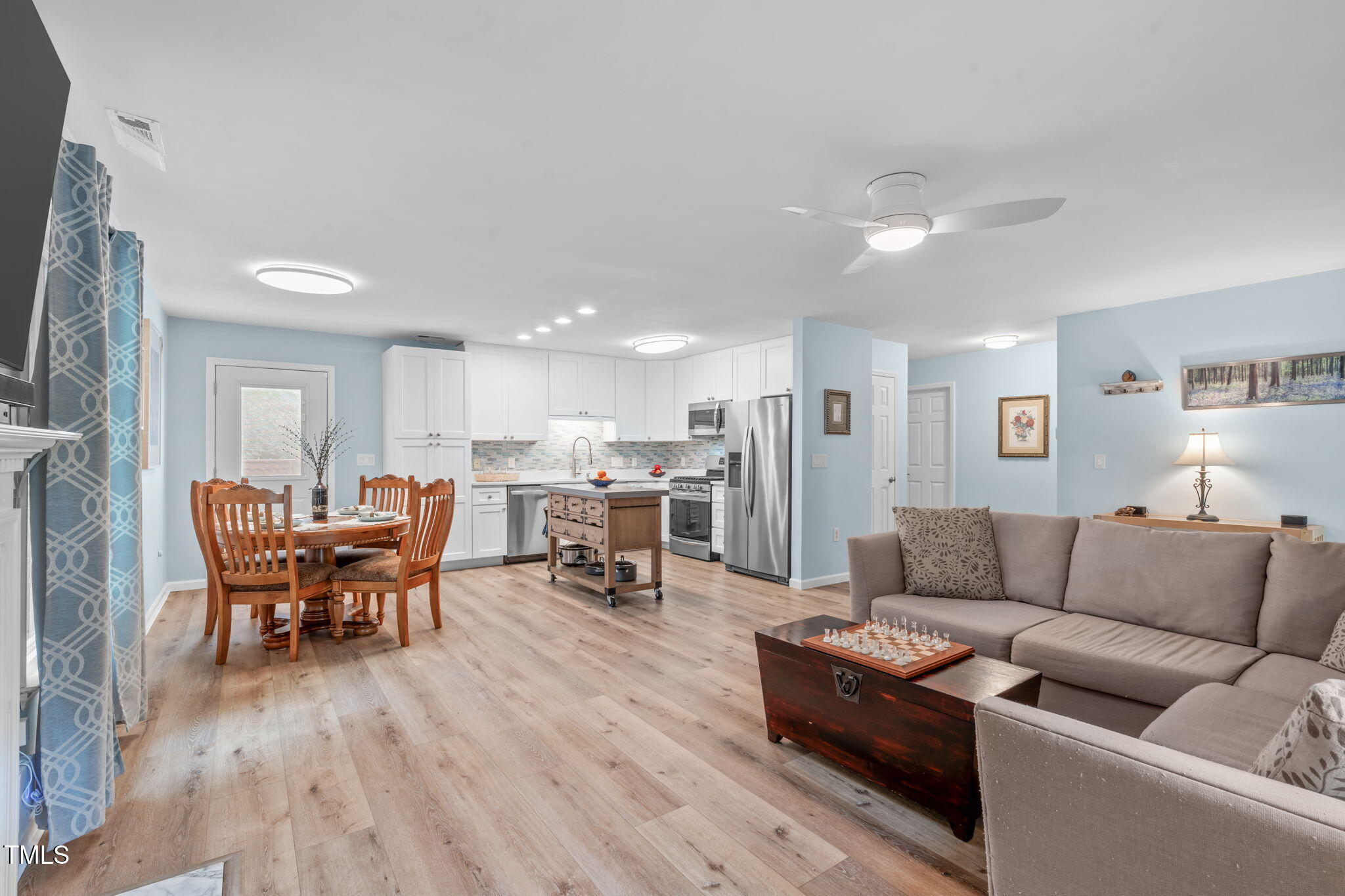 102 Fairgrove Way Way