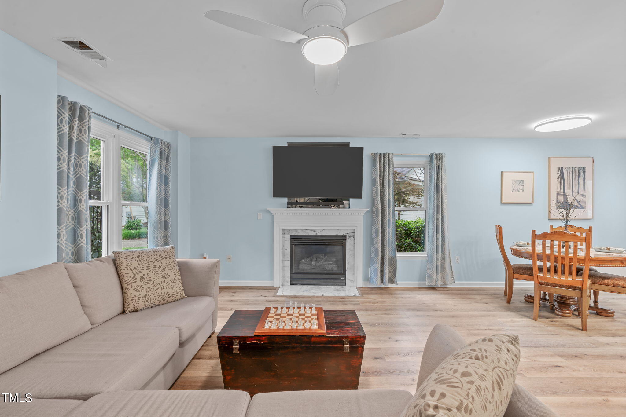 102 Fairgrove Way Way