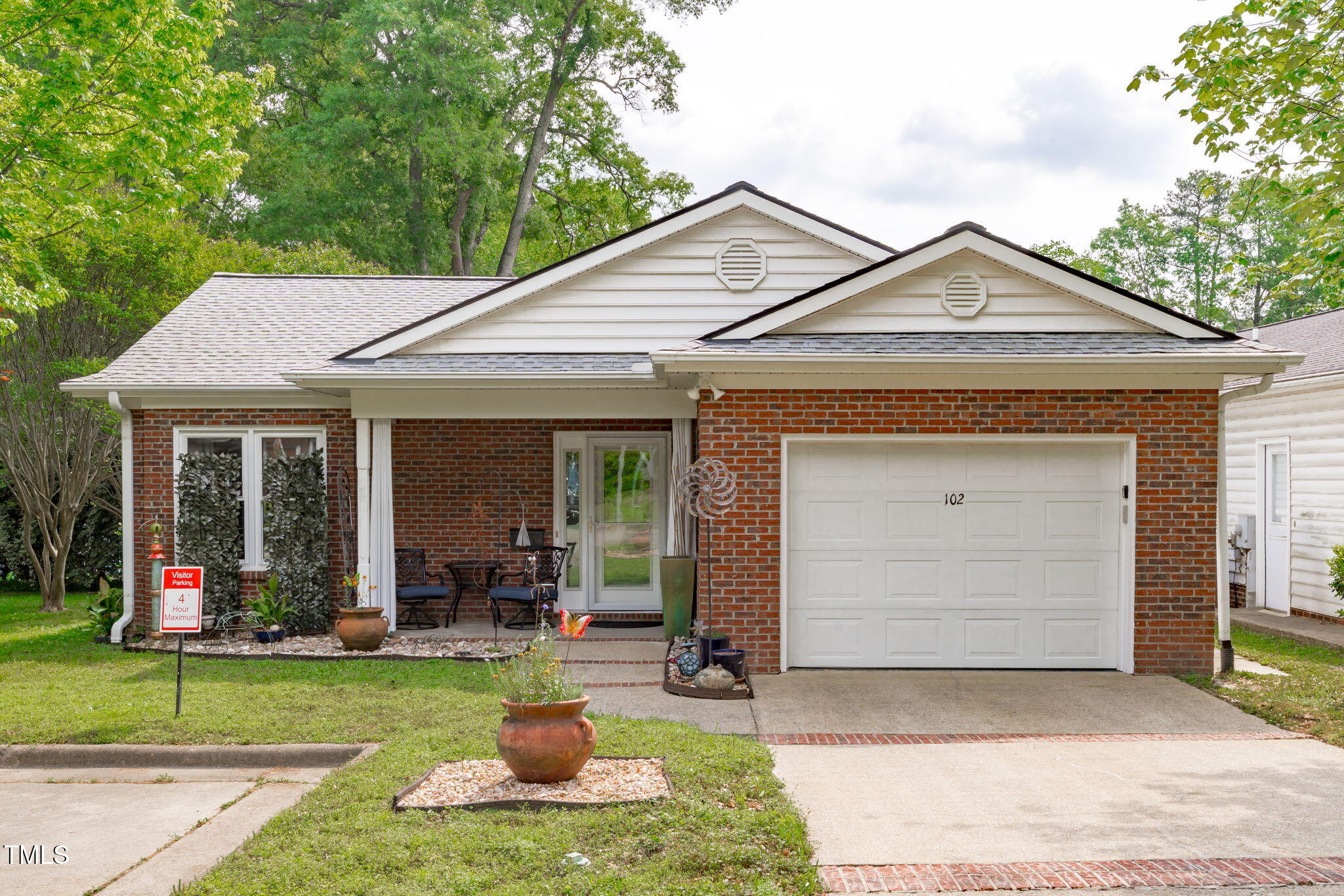 102 Fairgrove Way Way