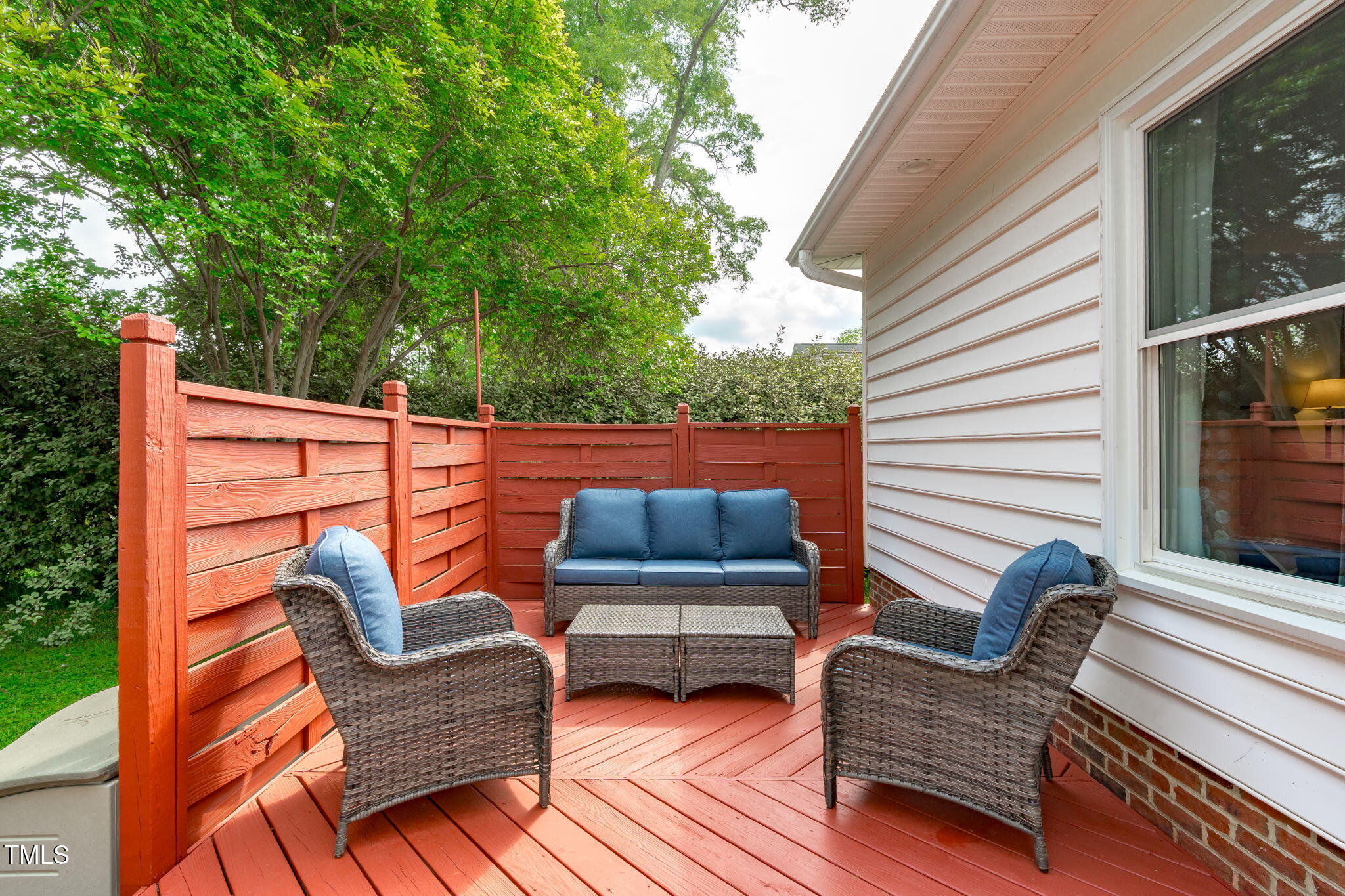 102 Fairgrove Way Way