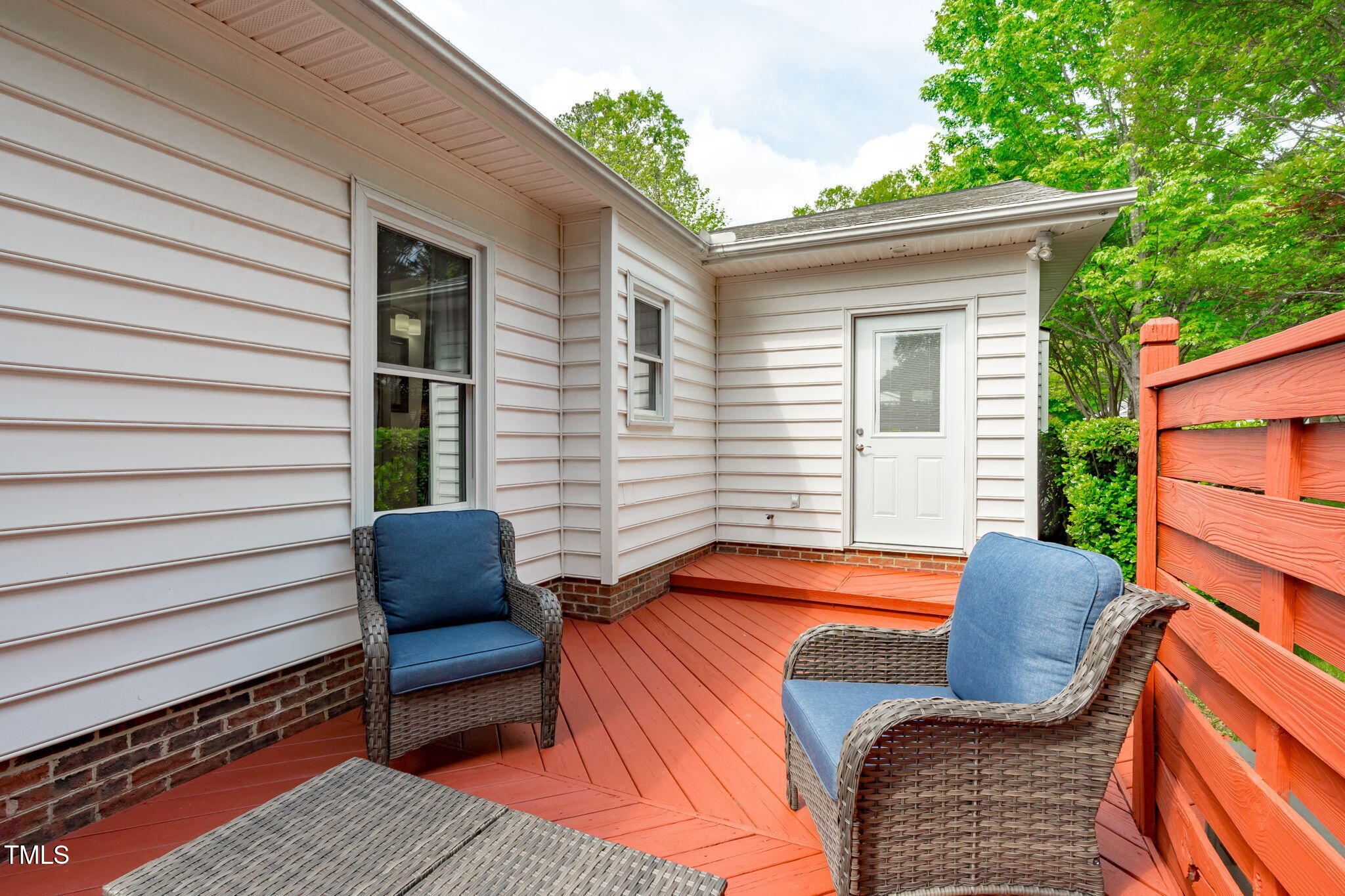 102 Fairgrove Way Way