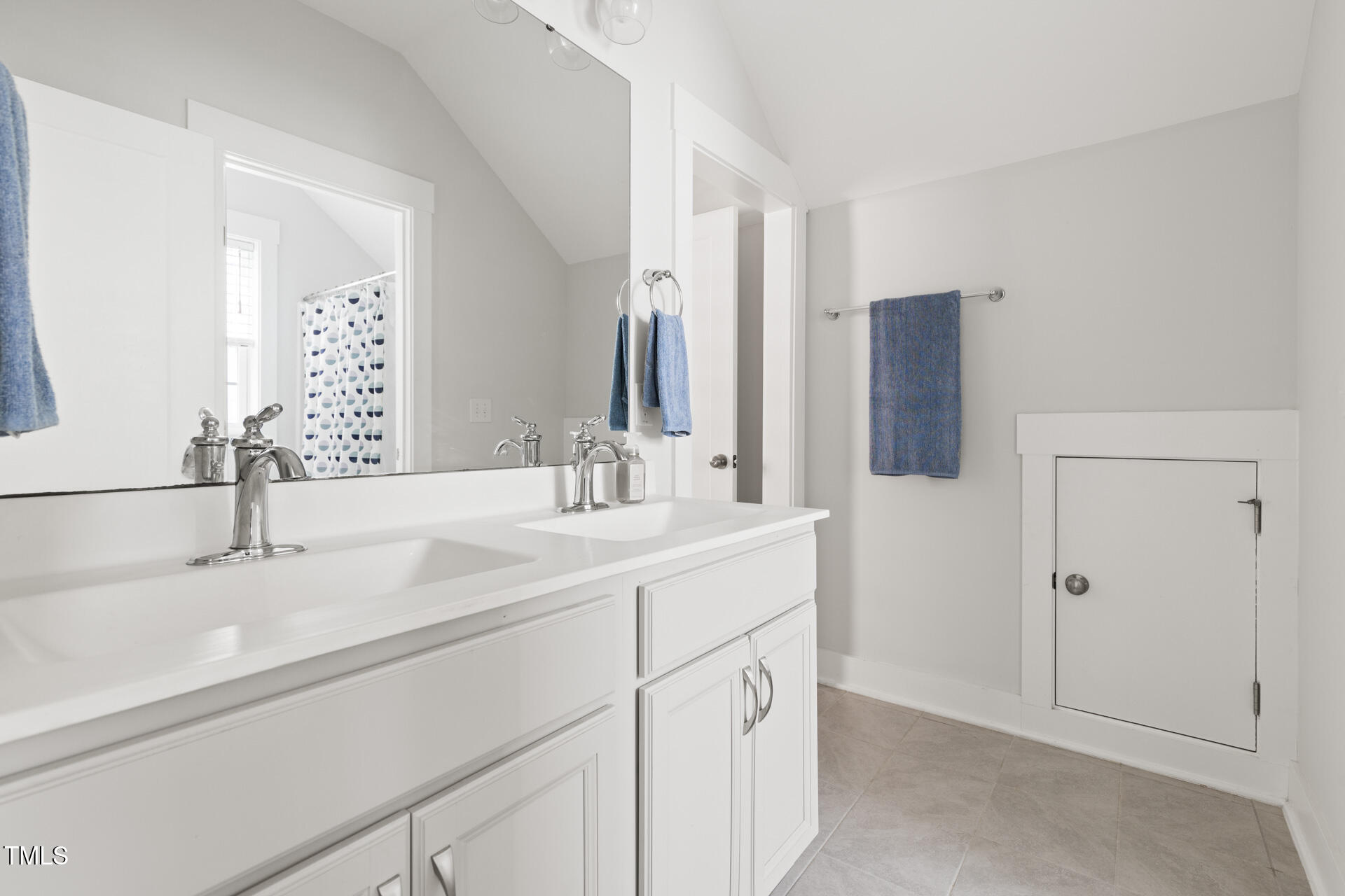 706 Great Ridge Parkway