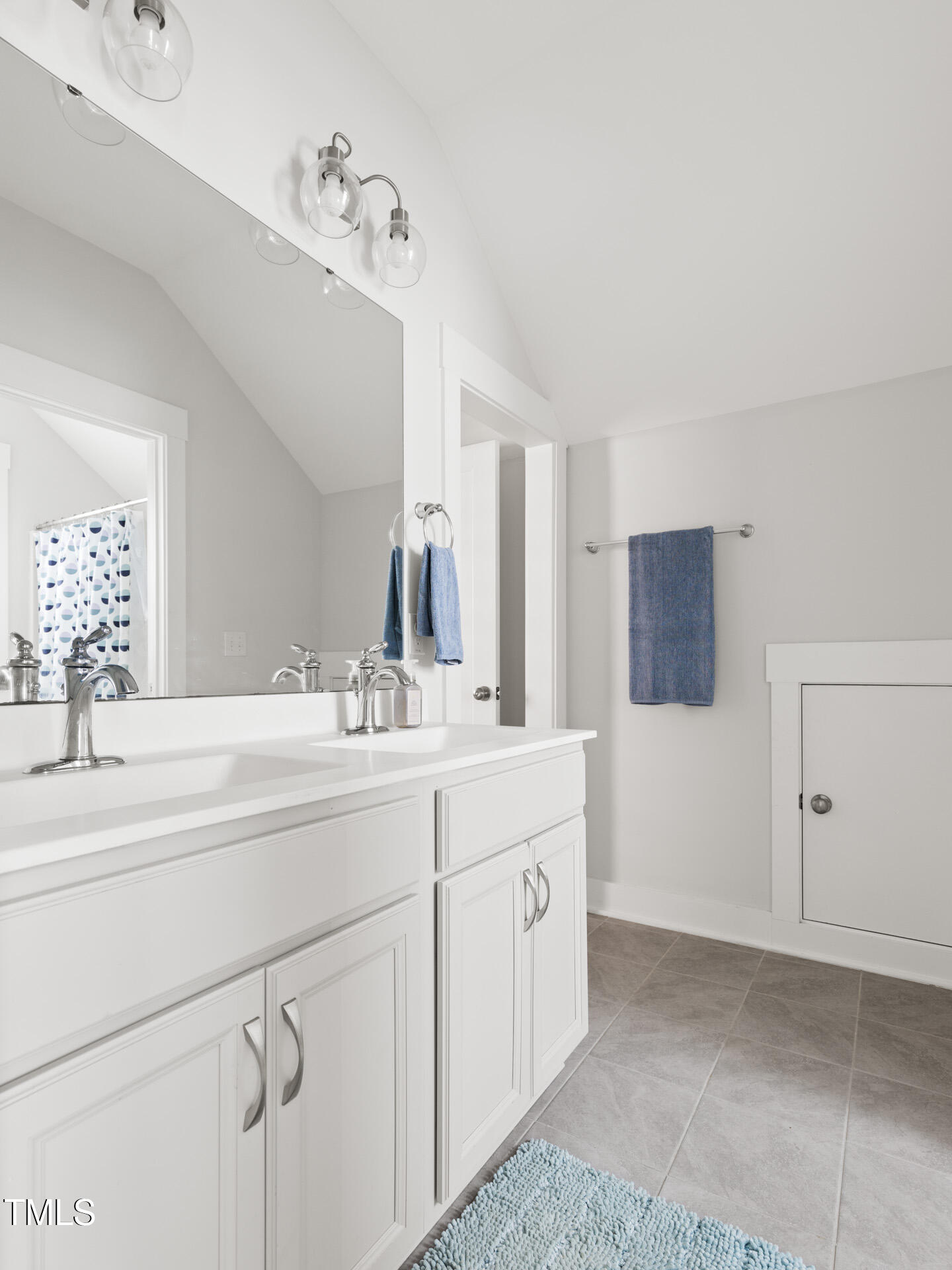 706 Great Ridge Parkway