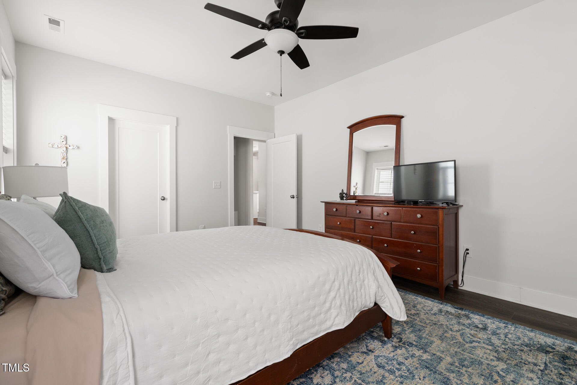 706 Great Ridge Parkway